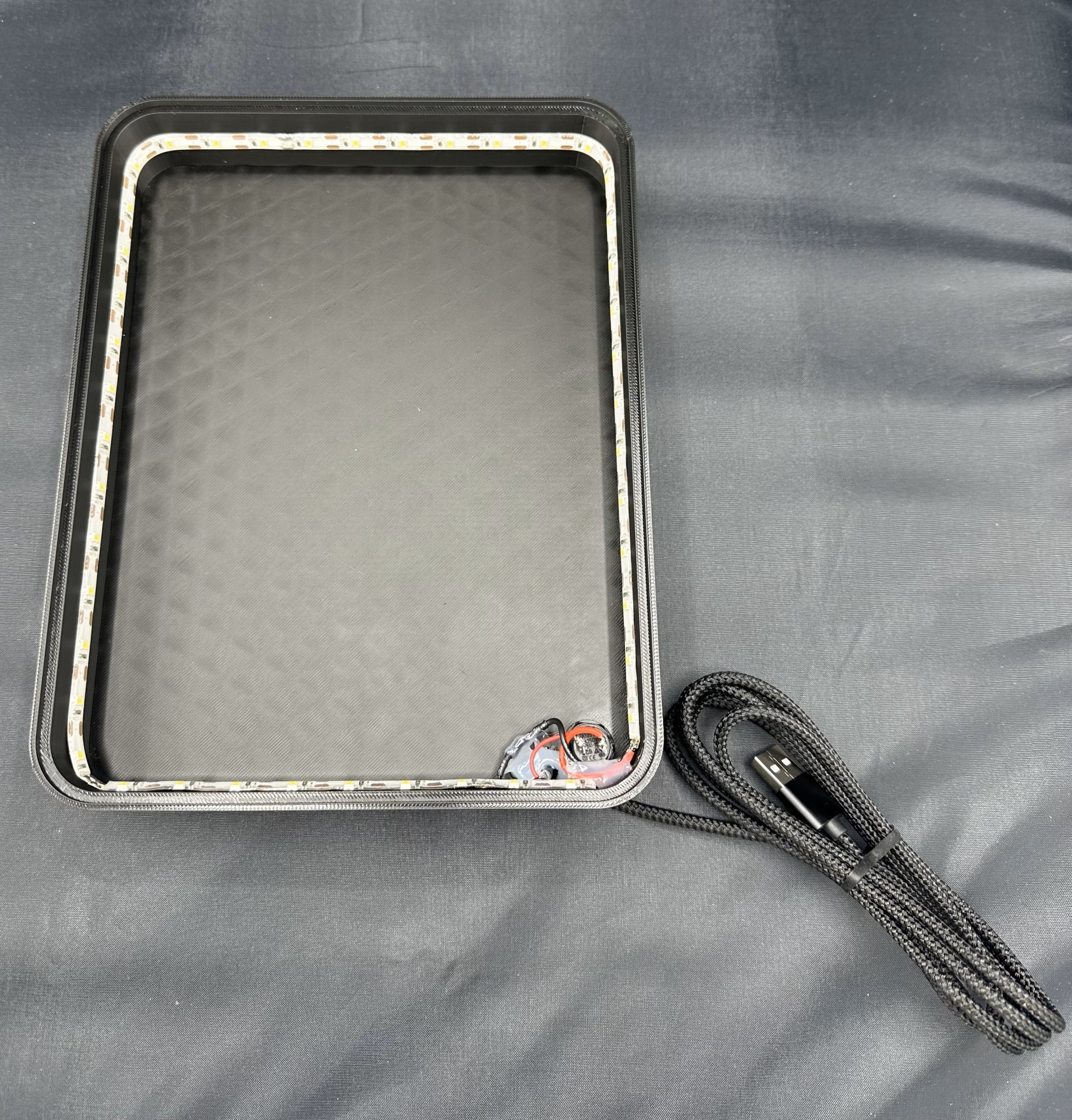 Hộp đèn Mario với các tấm bìa có thể thay đổi