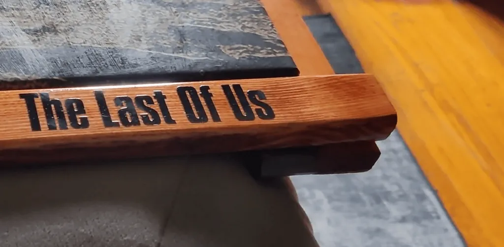 Khung hình ghép nối cho khung gỗ trong The Last Of Us