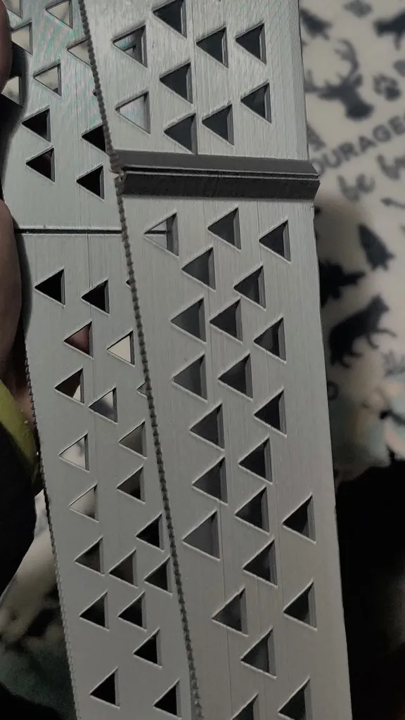 Giá đỡ camera Govee cho TV với thiết kế thẩm mỹ