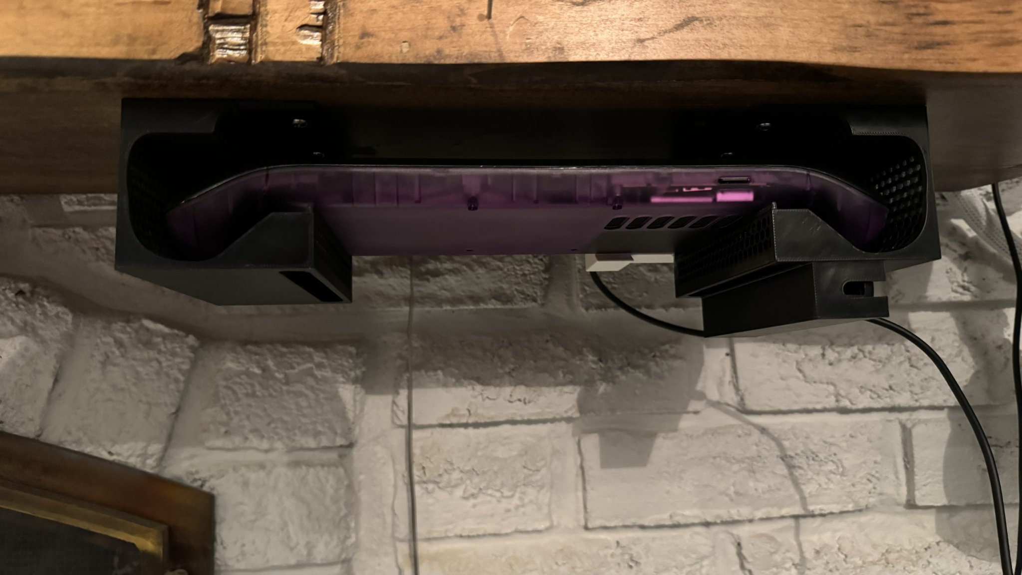 Giá đỡ / dock cho Steamdeck dưới bàn làm việc