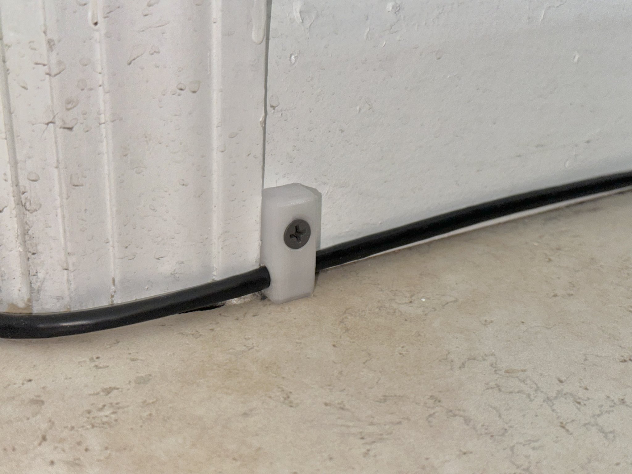 Kẹp Dây Cáp Gắn Tường