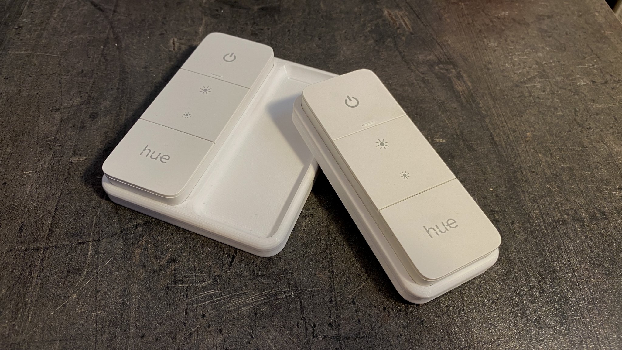 Giá đỡ cho công tắc dimmer Philips Hue V2