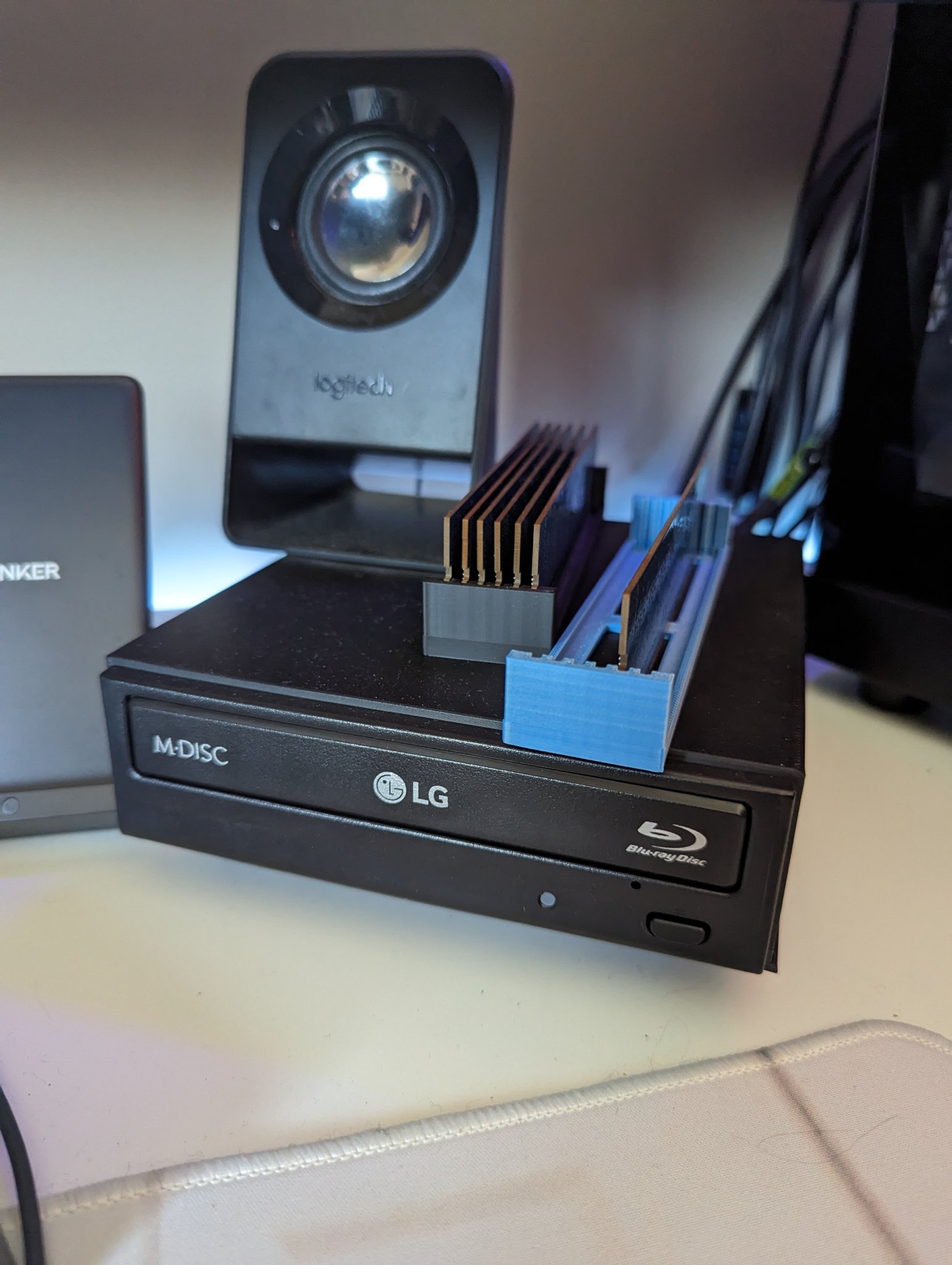 Giá đỡ ổ đĩa Blu-ray bên ngoài cho máy tính