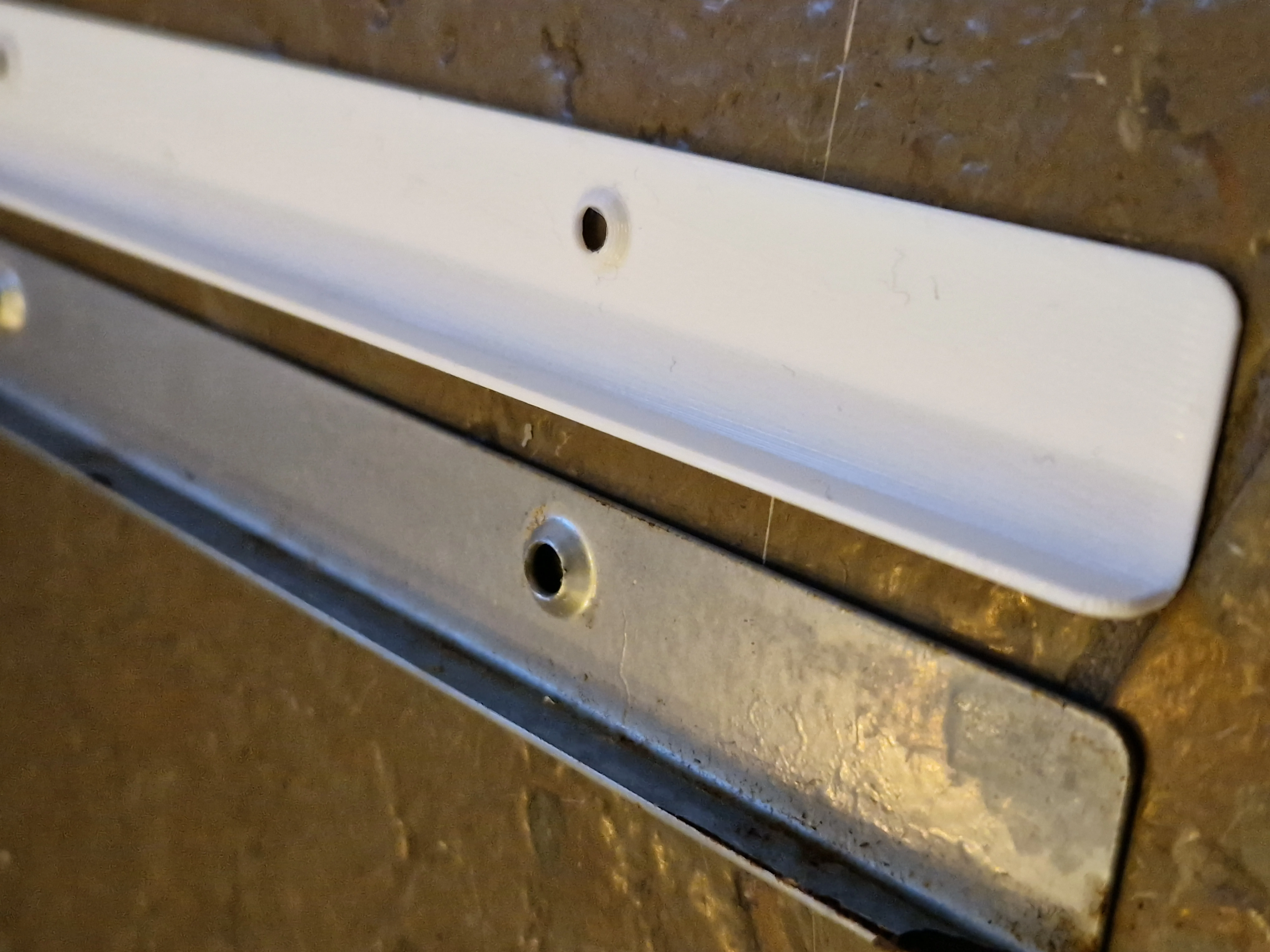 Nắp gương tủ phòng tắm Ikea Vättern thay thế