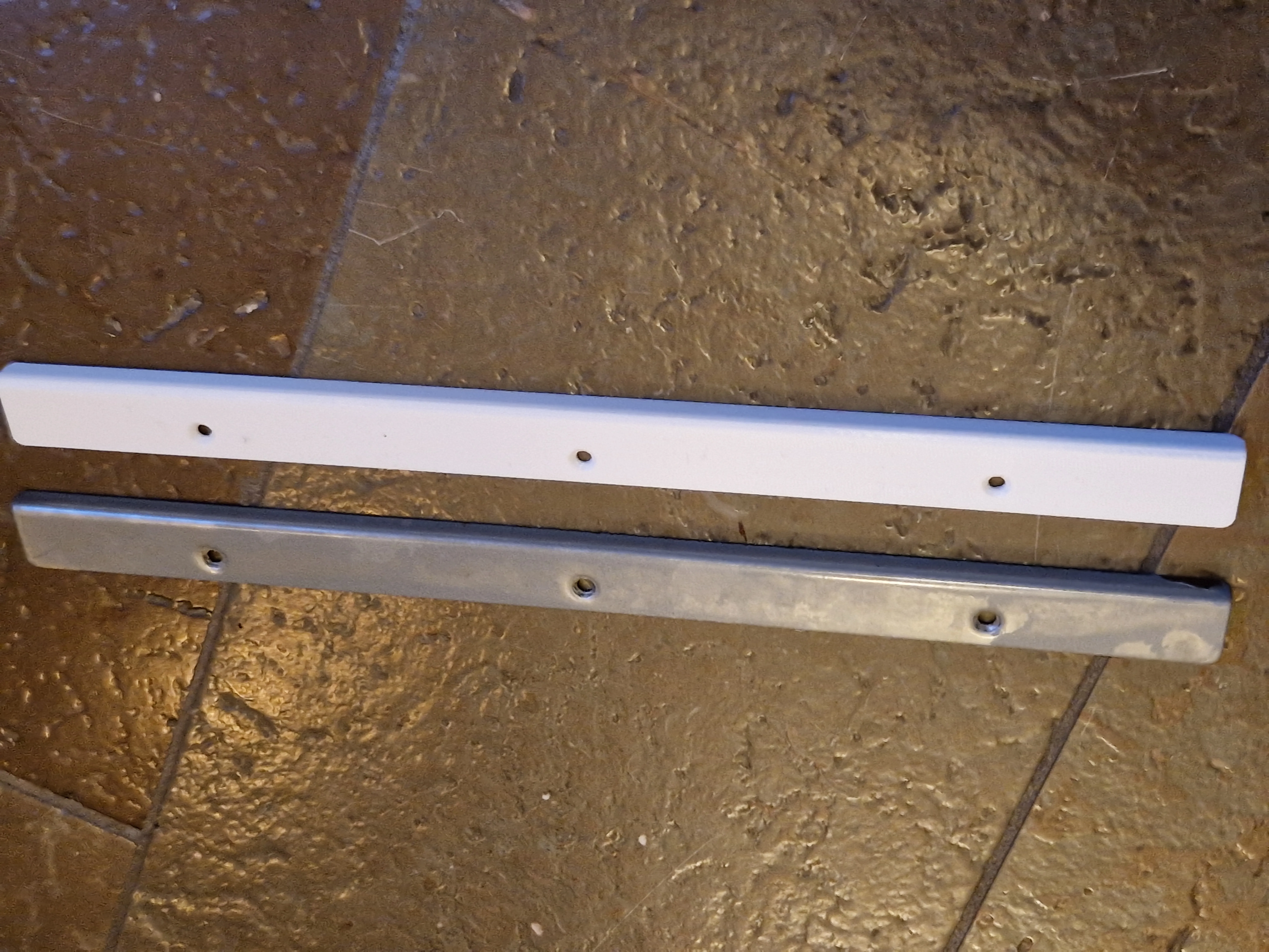 Nắp gương tủ phòng tắm Ikea Vättern thay thế