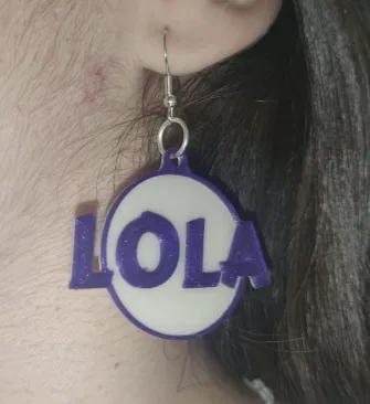 Khuyên tai cá nhân hóa với tên tùy chỉnh