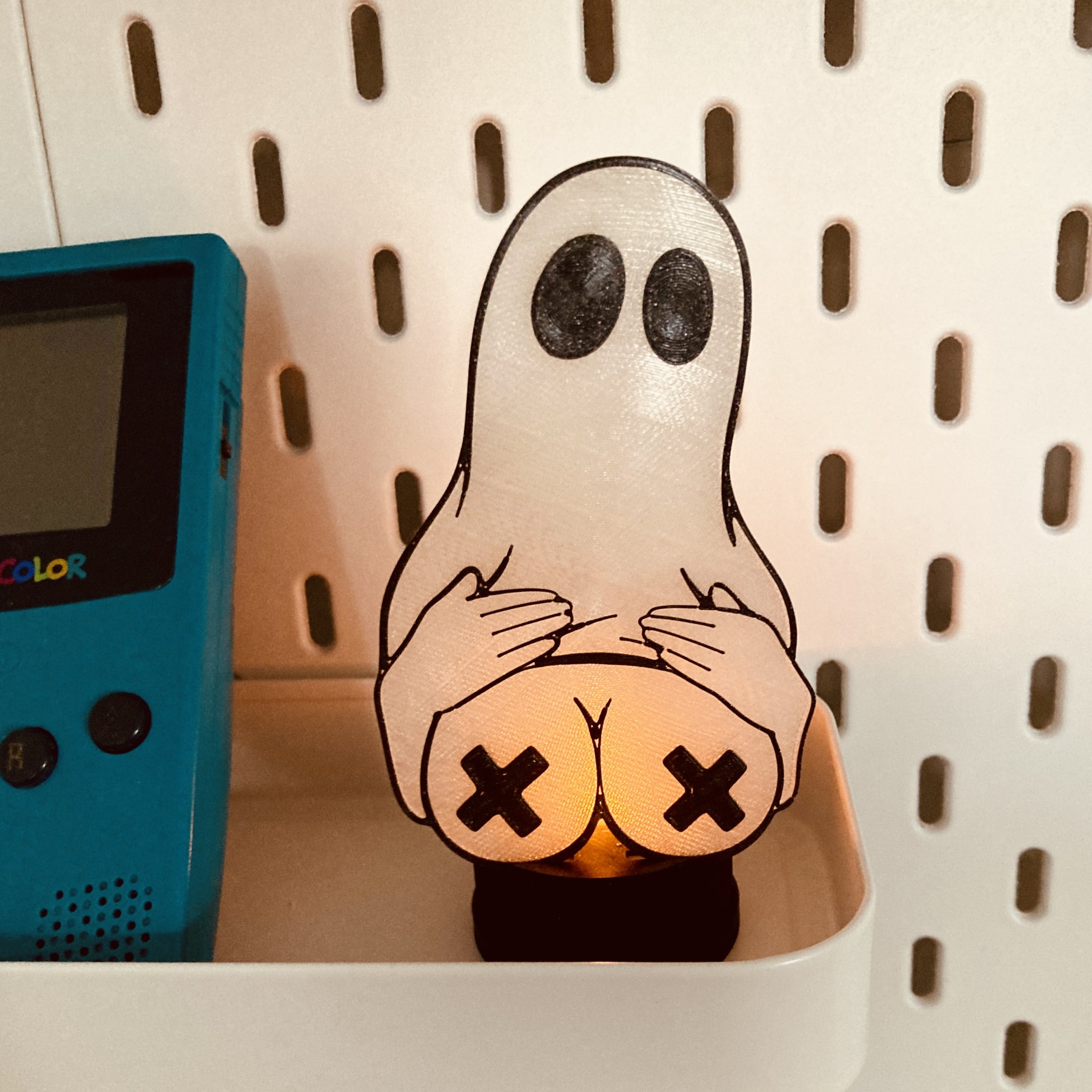 **Mô hình BOOOOO-BIES với đèn LED**