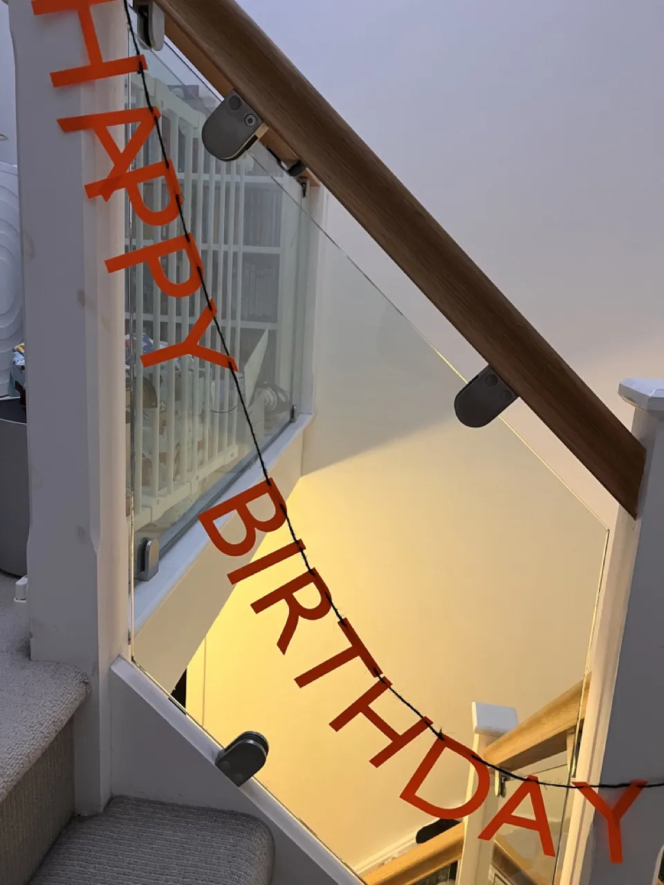 Băng rôn chúc mừng sinh nhật đơn giản và dễ làm