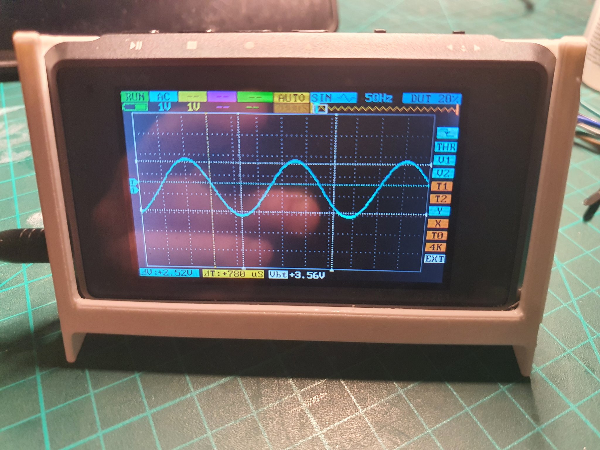 Giá đỡ cho máy hiện sóng DS203
