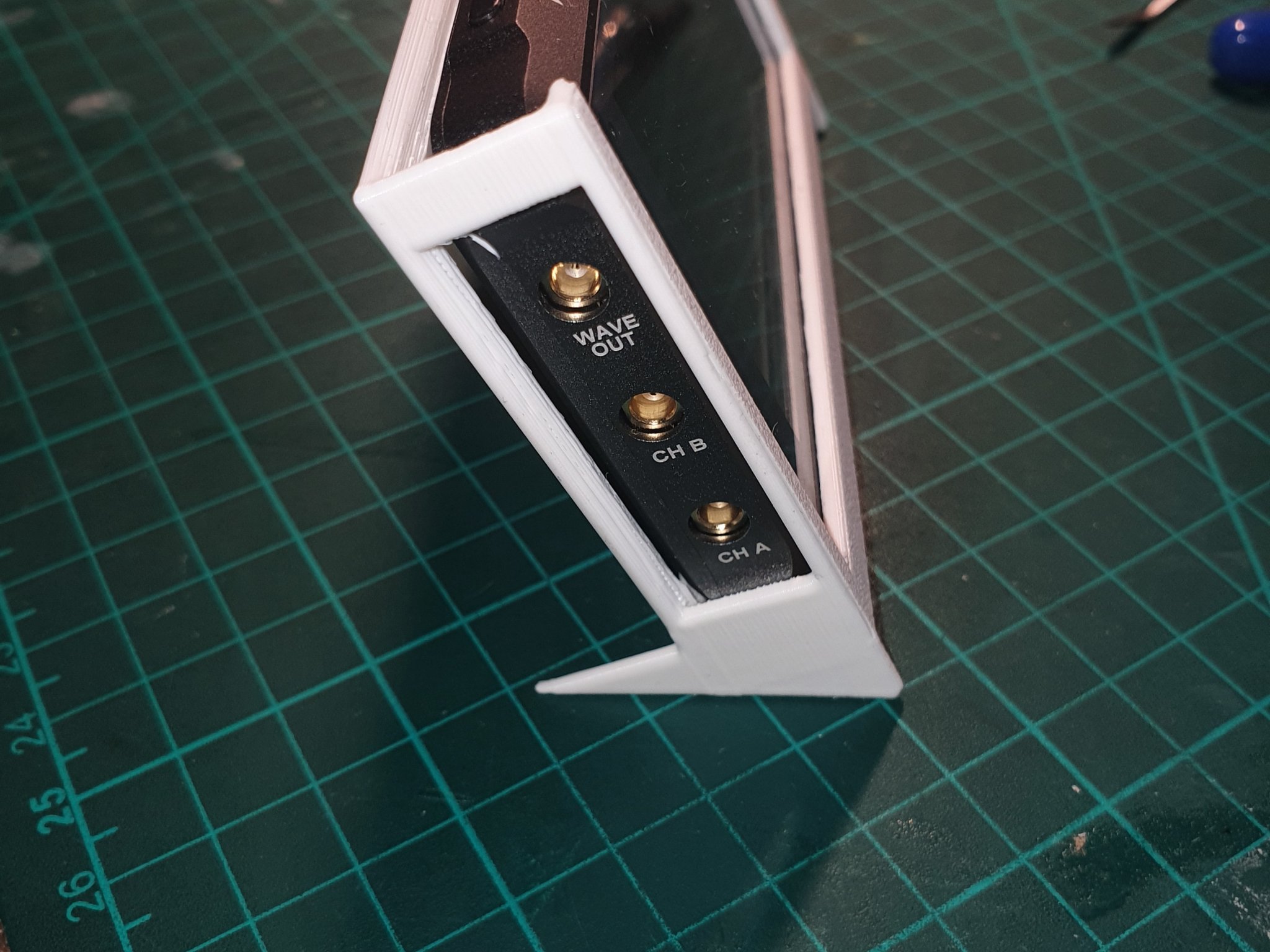 Giá đỡ cho máy hiện sóng DS203