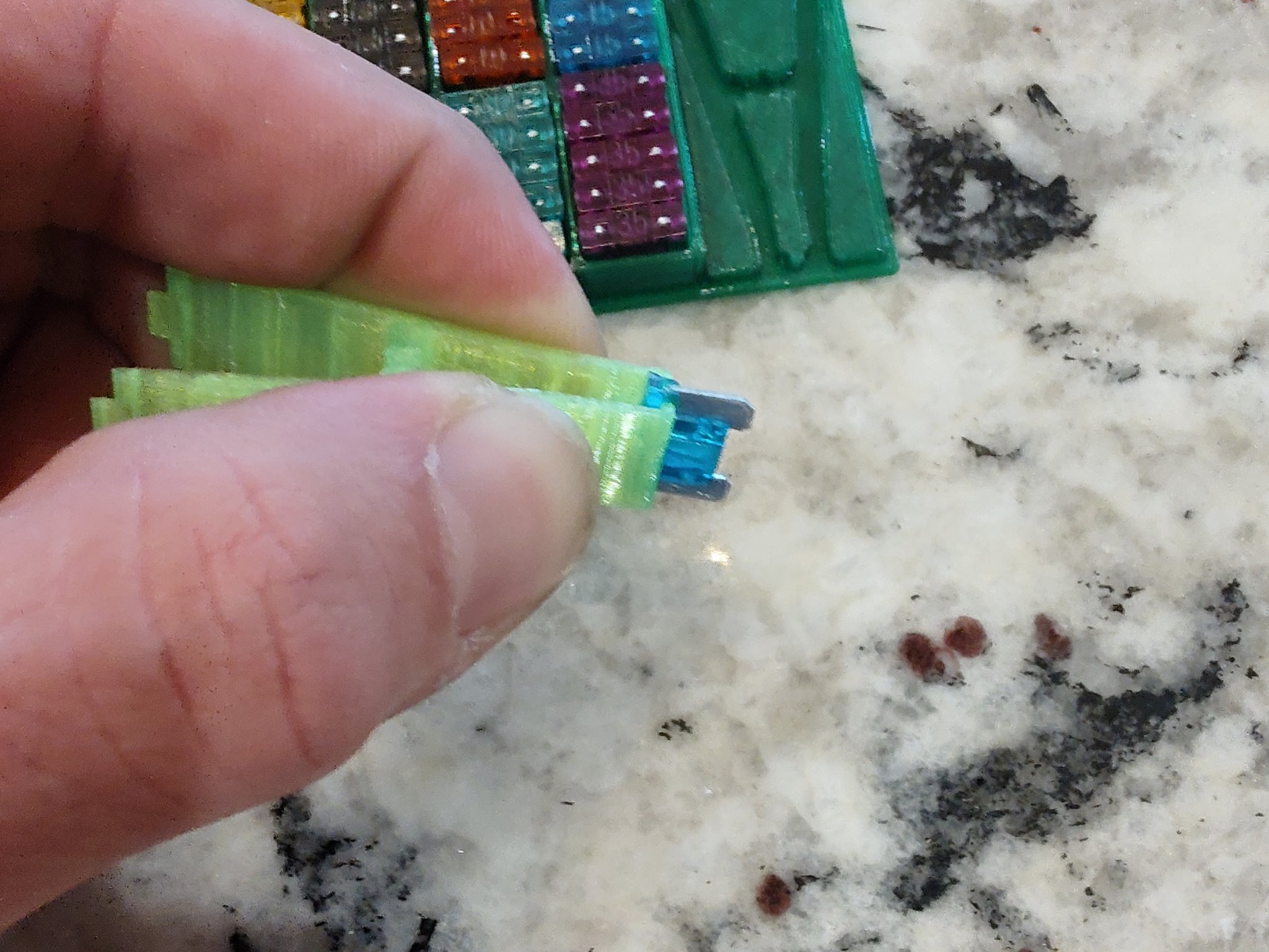 Hộp đựng và dụng cụ kéo fuse cho fuse ô tô mini thấp profile