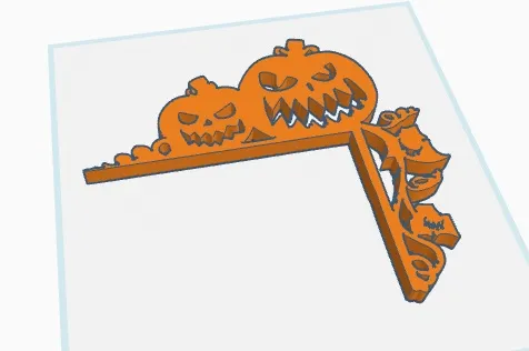 Trang trí cửa Halloween với bí ngô và kẹo ngô