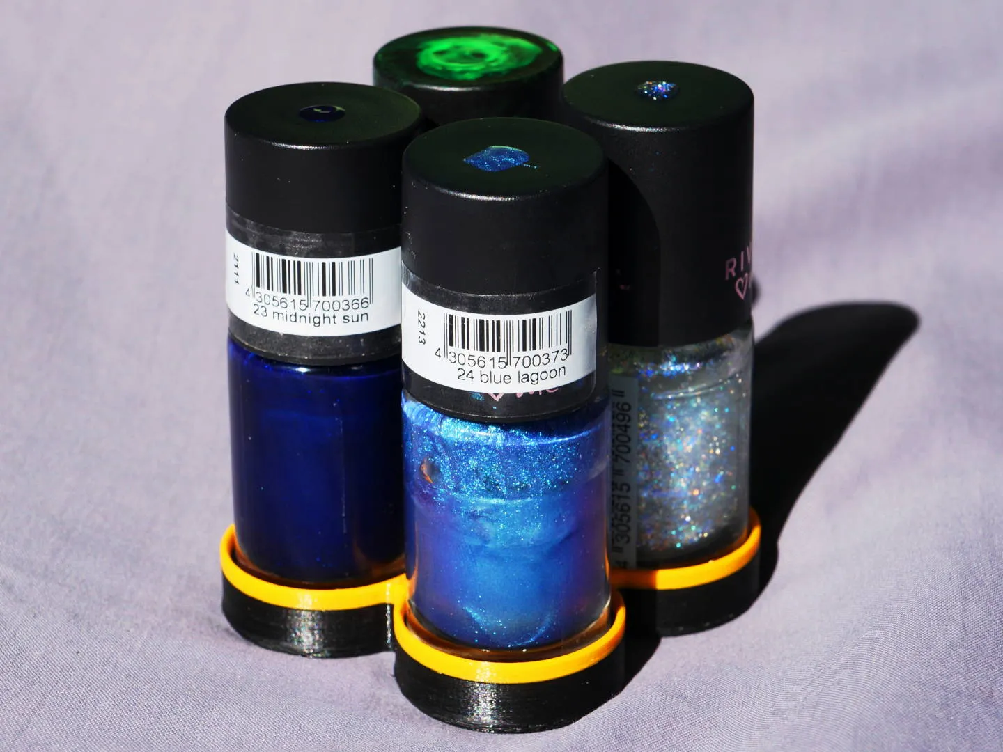 Giá đỡ chai sơn và sơn móng tay có thể điều chỉnh