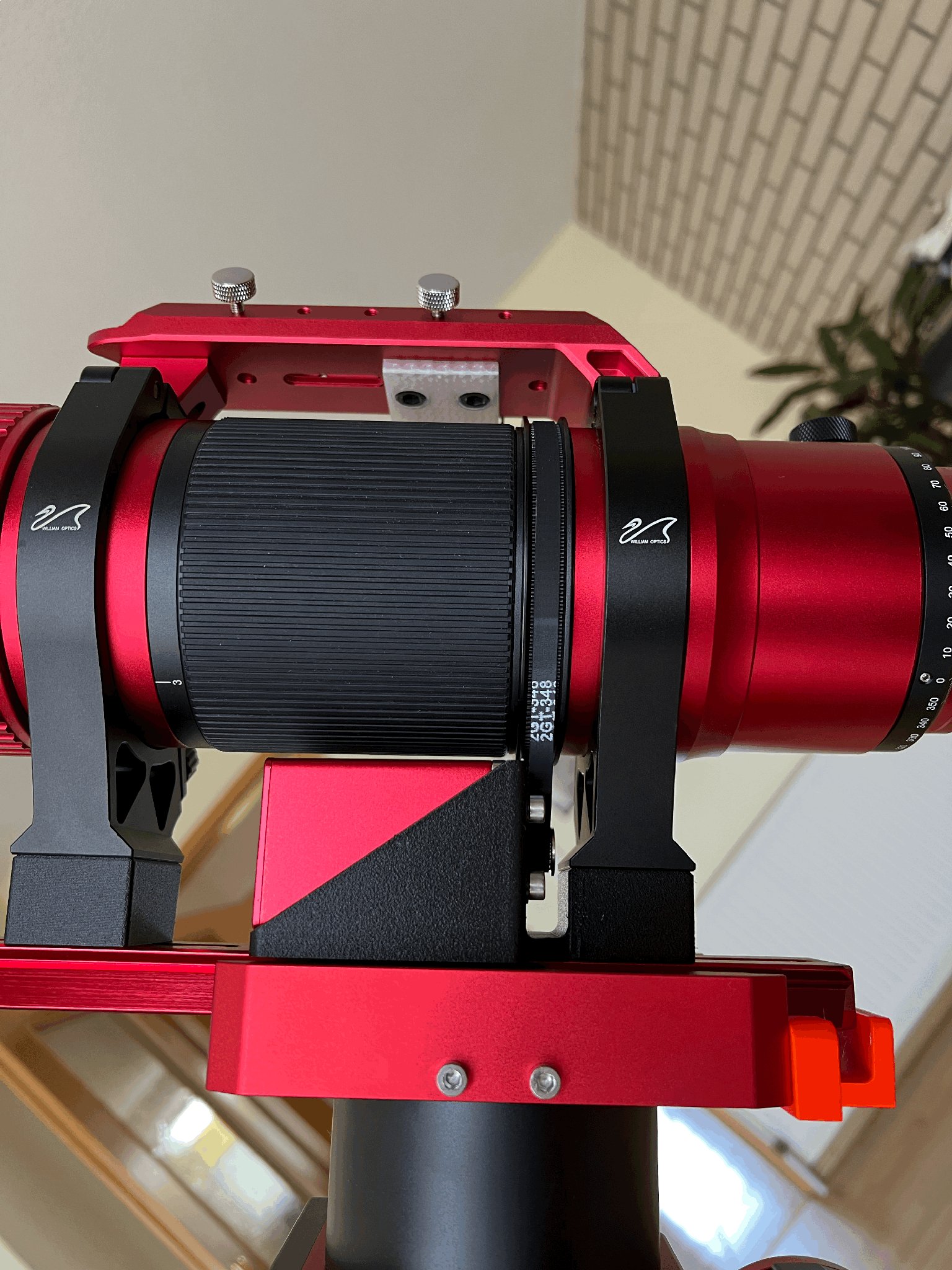 Giá đỡ ZWO EAF cho kính thiên văn William Optics RedCat 71