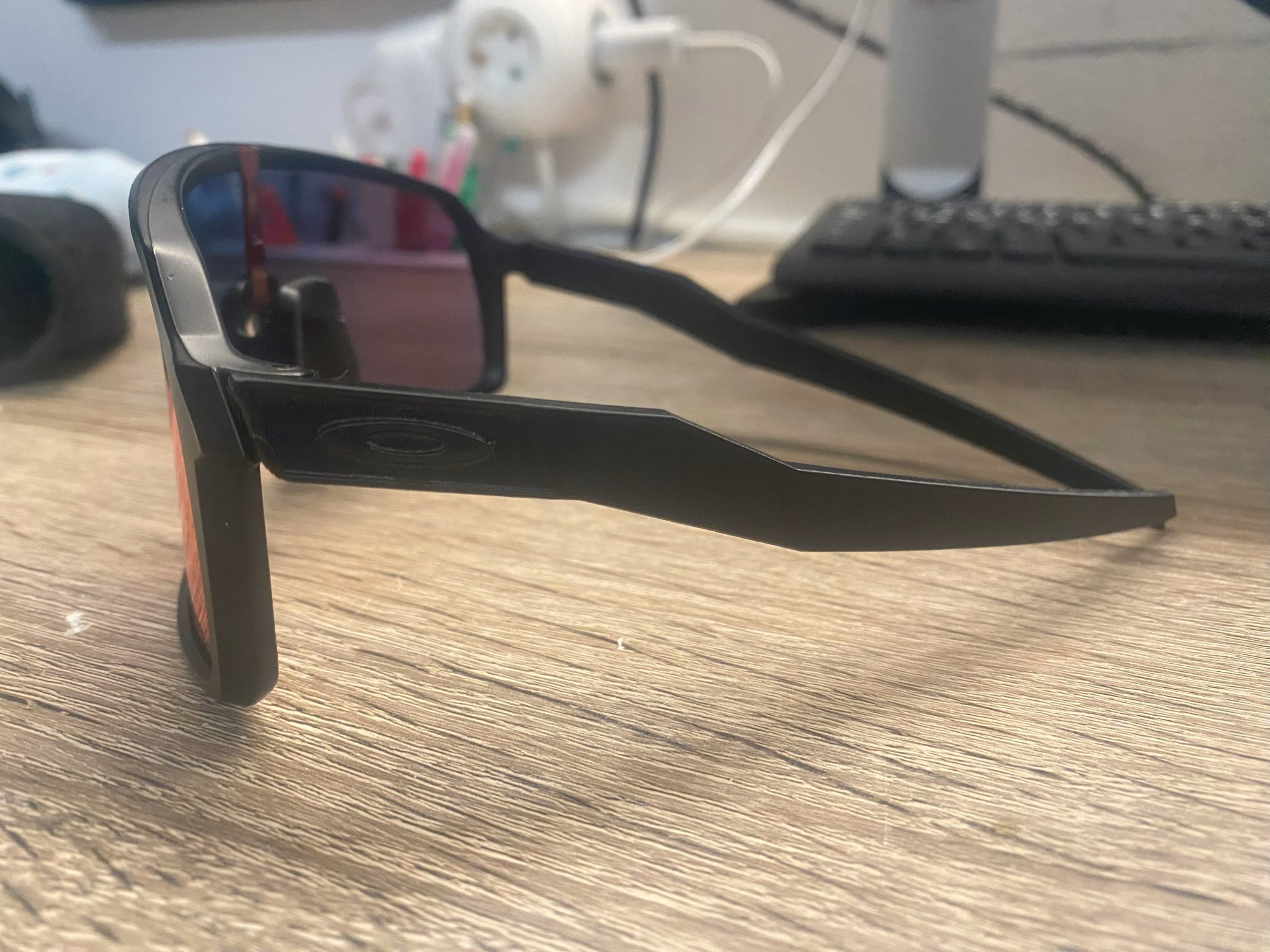 Gọng kính Oakley Sutro cho việc sửa chữa kính
