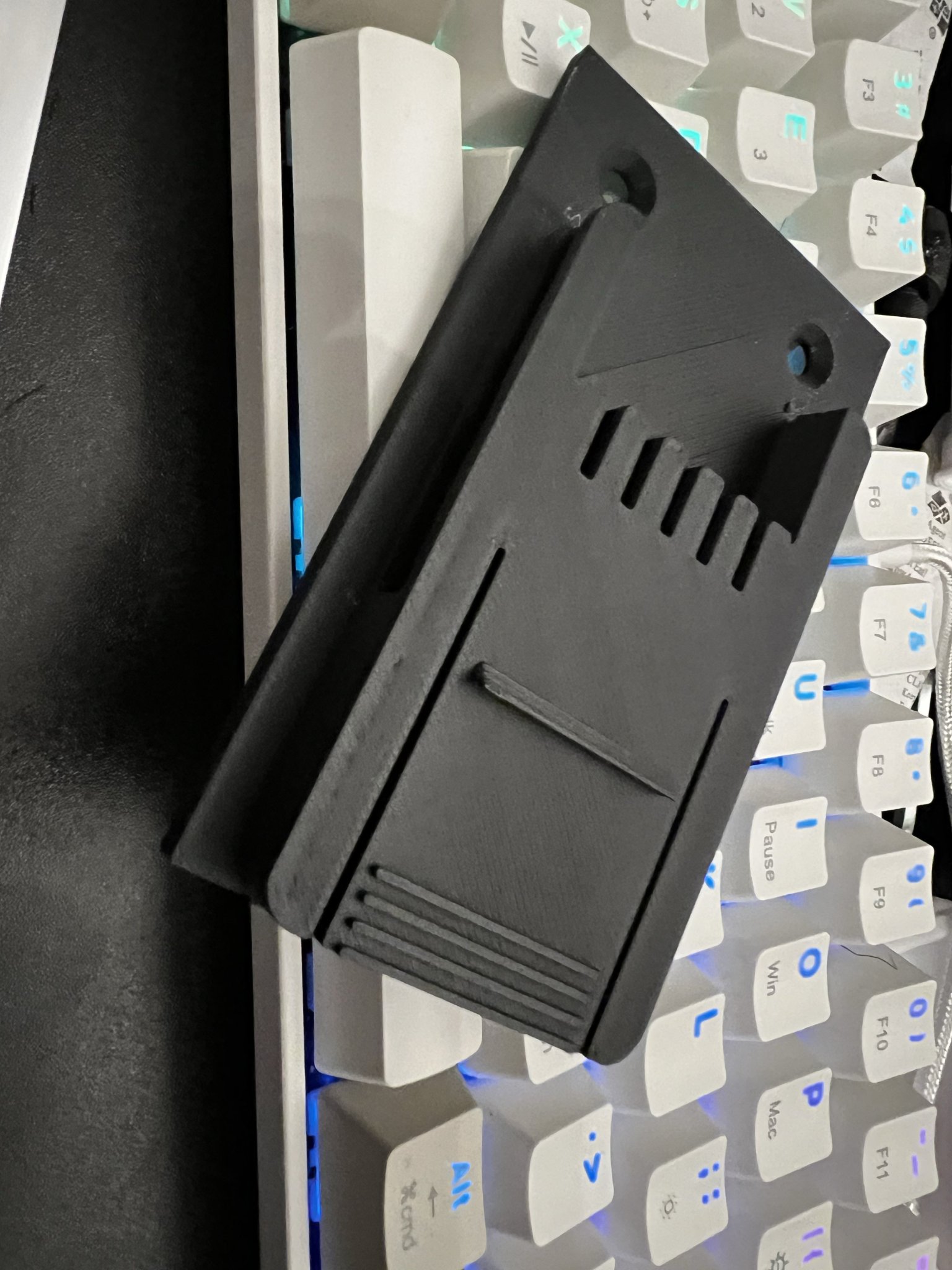 Giá đỡ tường cho bộ chuyển đổi pin Einhell 18V