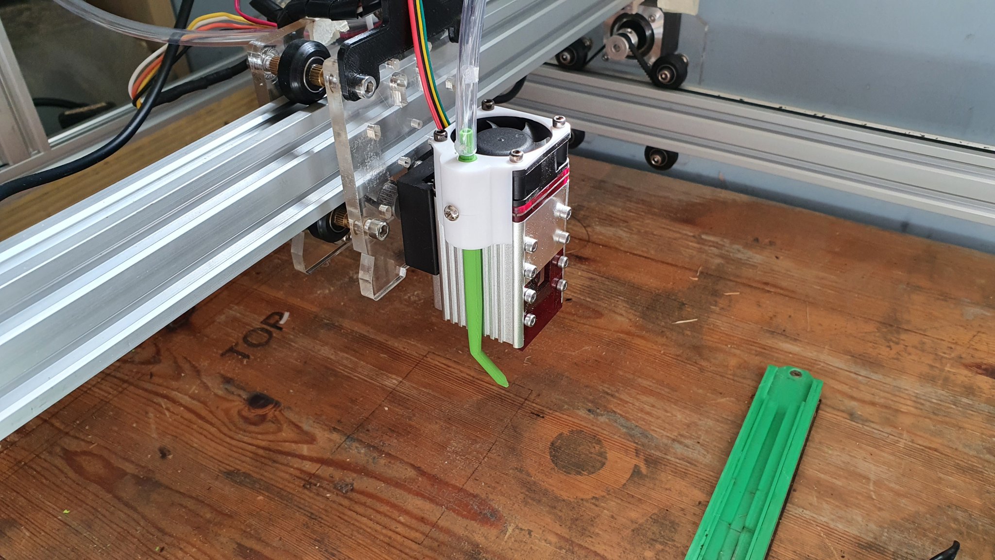 Hỗ trợ không khí cho module laser NeJe trên máy in 3D