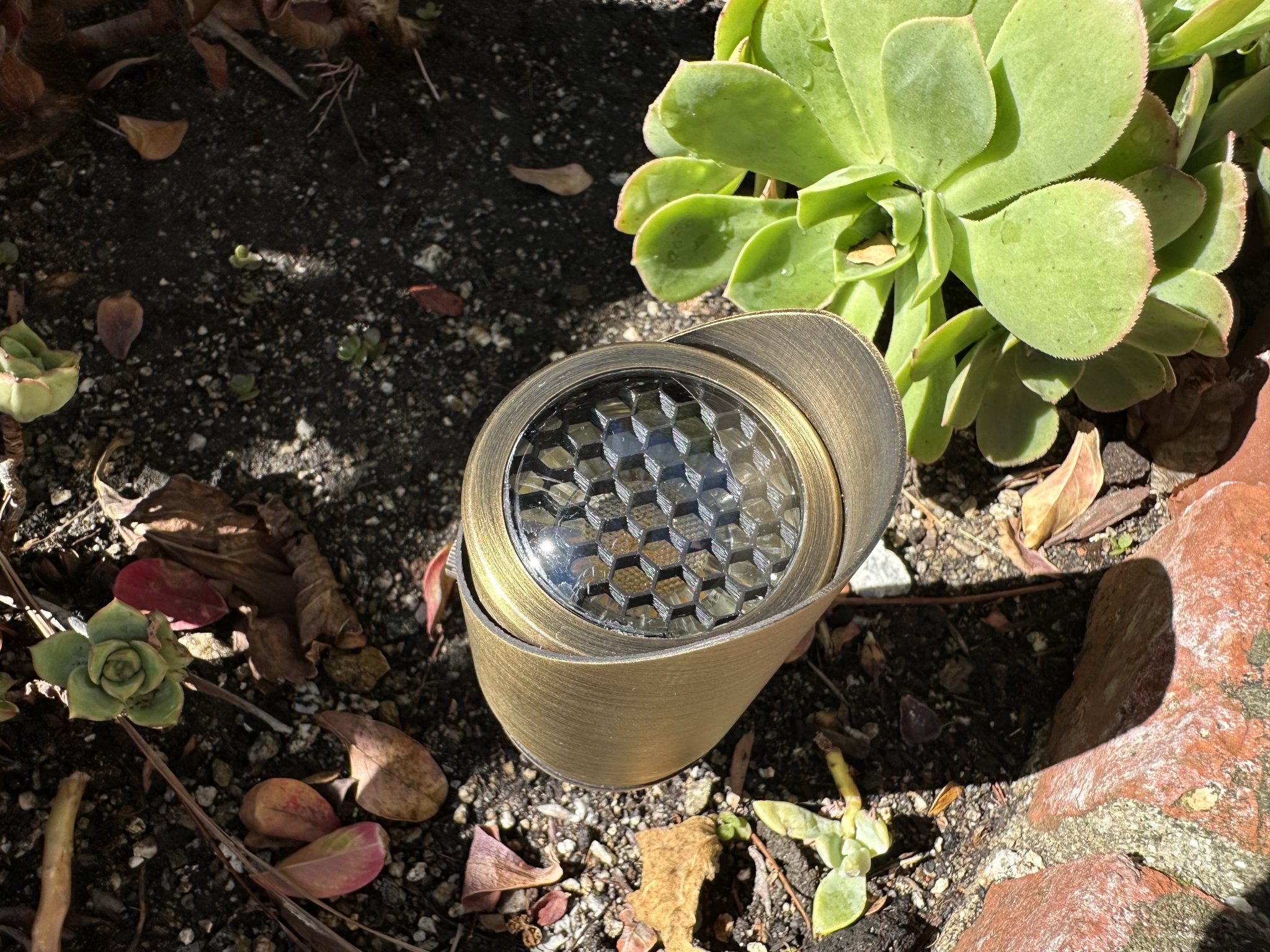 Máng che ánh sáng MR16 chống chói với thiết kế tổ ong