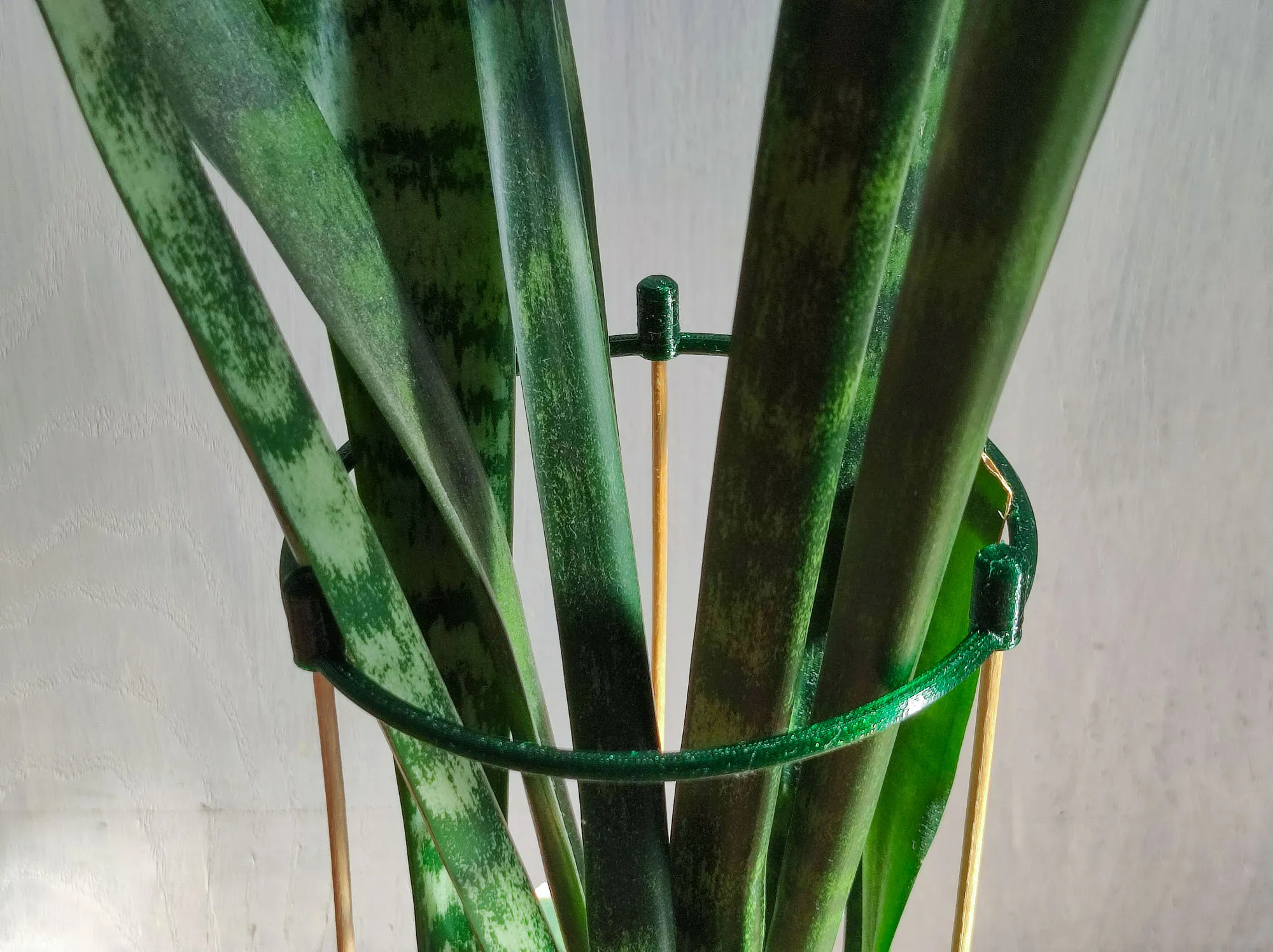 Giá đỡ cây với đường kính trong 10 cm và thanh gỗ tối đa 2,...