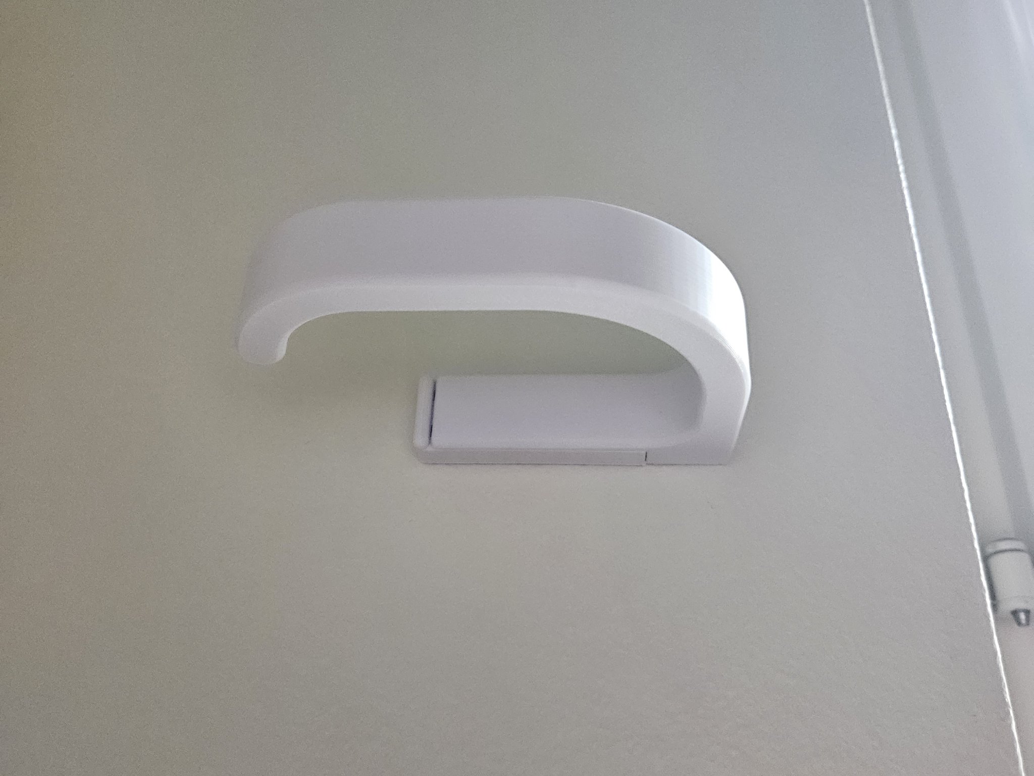 Móc treo rèm tường với dải keo ẩn