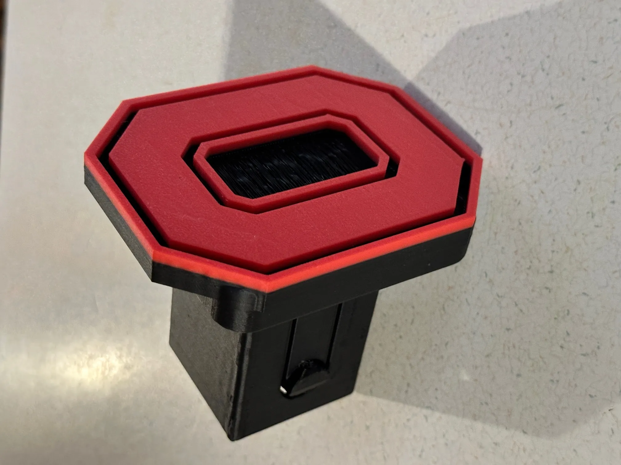 Nắp che móc kéo của Đại học Bang Ohio