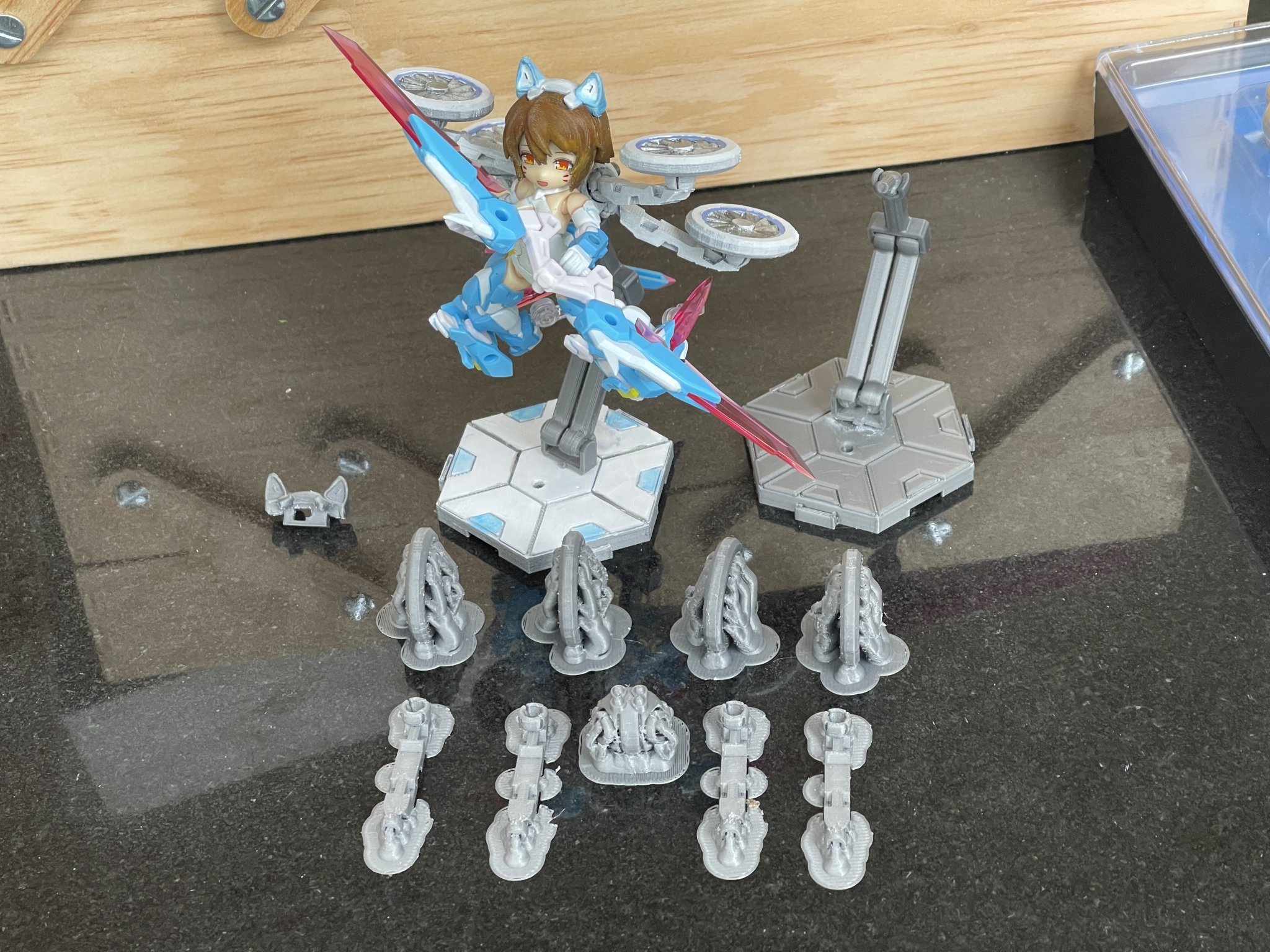 Giá đỡ in 3D cho nhân vật Desktop Army 8cm