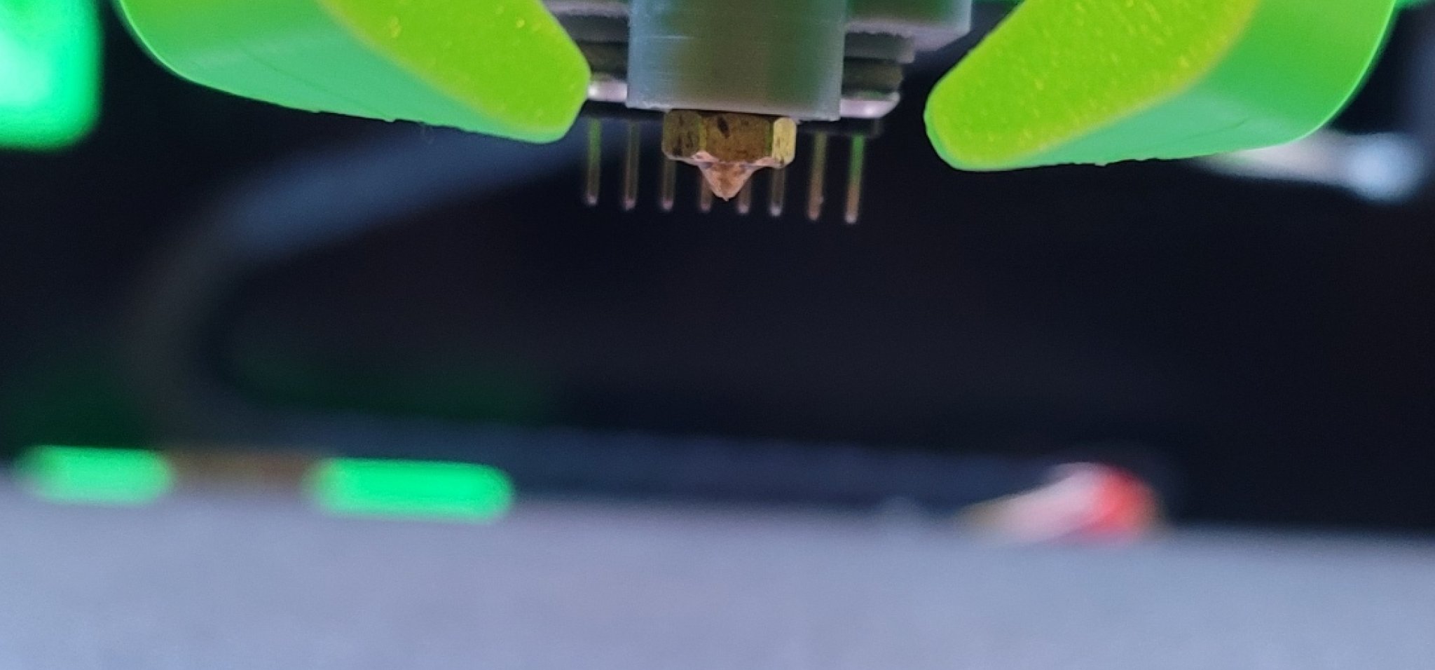 Vòi phun ADXL cho bộ điều chỉnh UHF Rapido