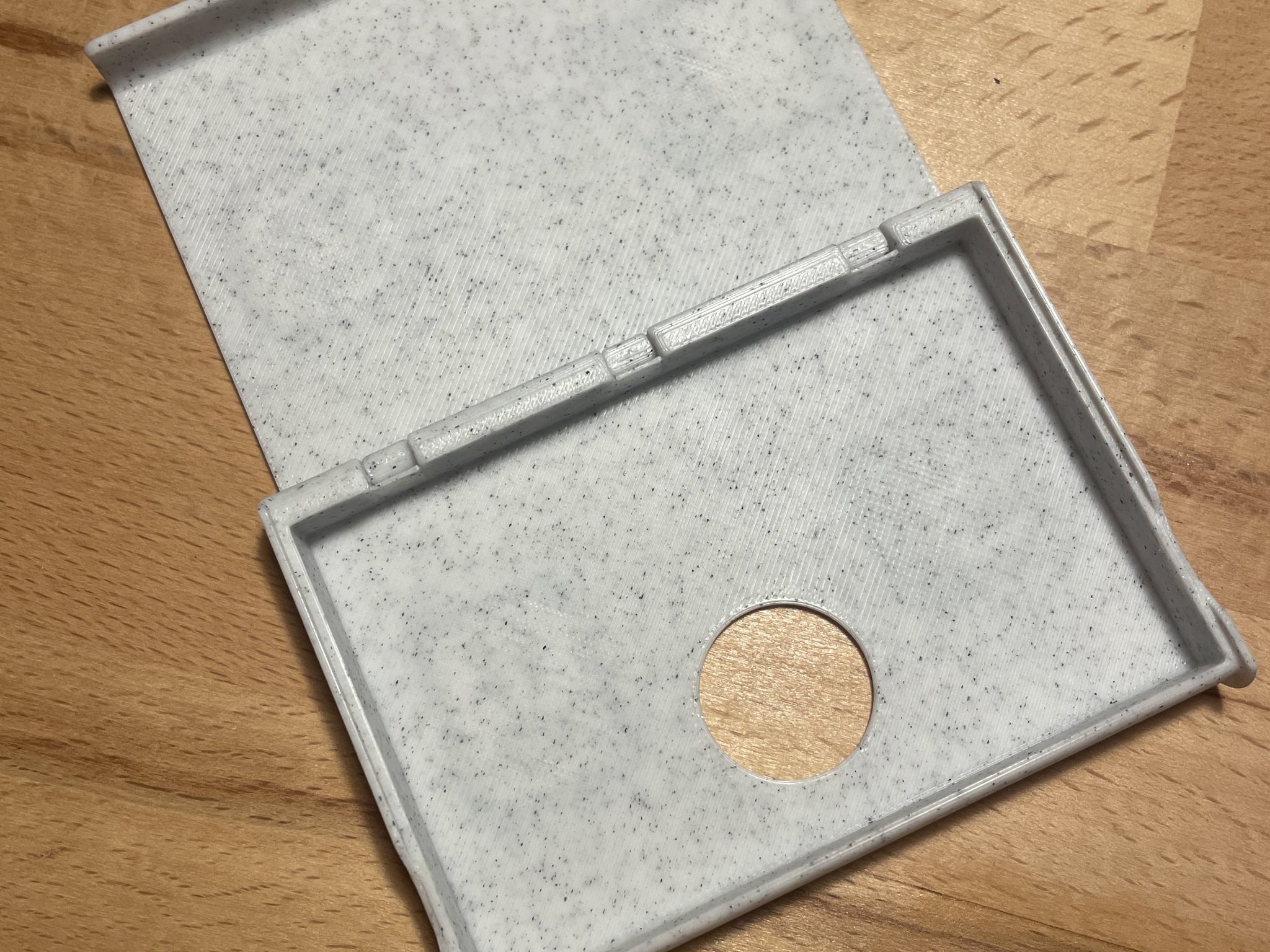 Giá đỡ danh thiếp với thẻ NFC tích hợp