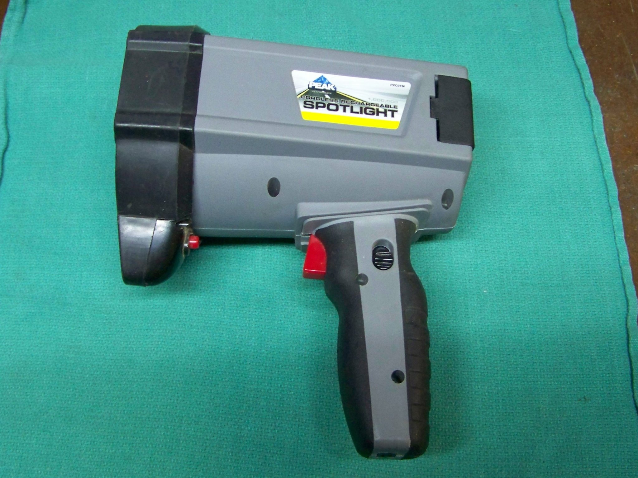 Vỏ pin chì 6V 2AH cho hai pin 18650