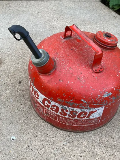 Vòi và nắp thay thế cho bình xăng Eagle