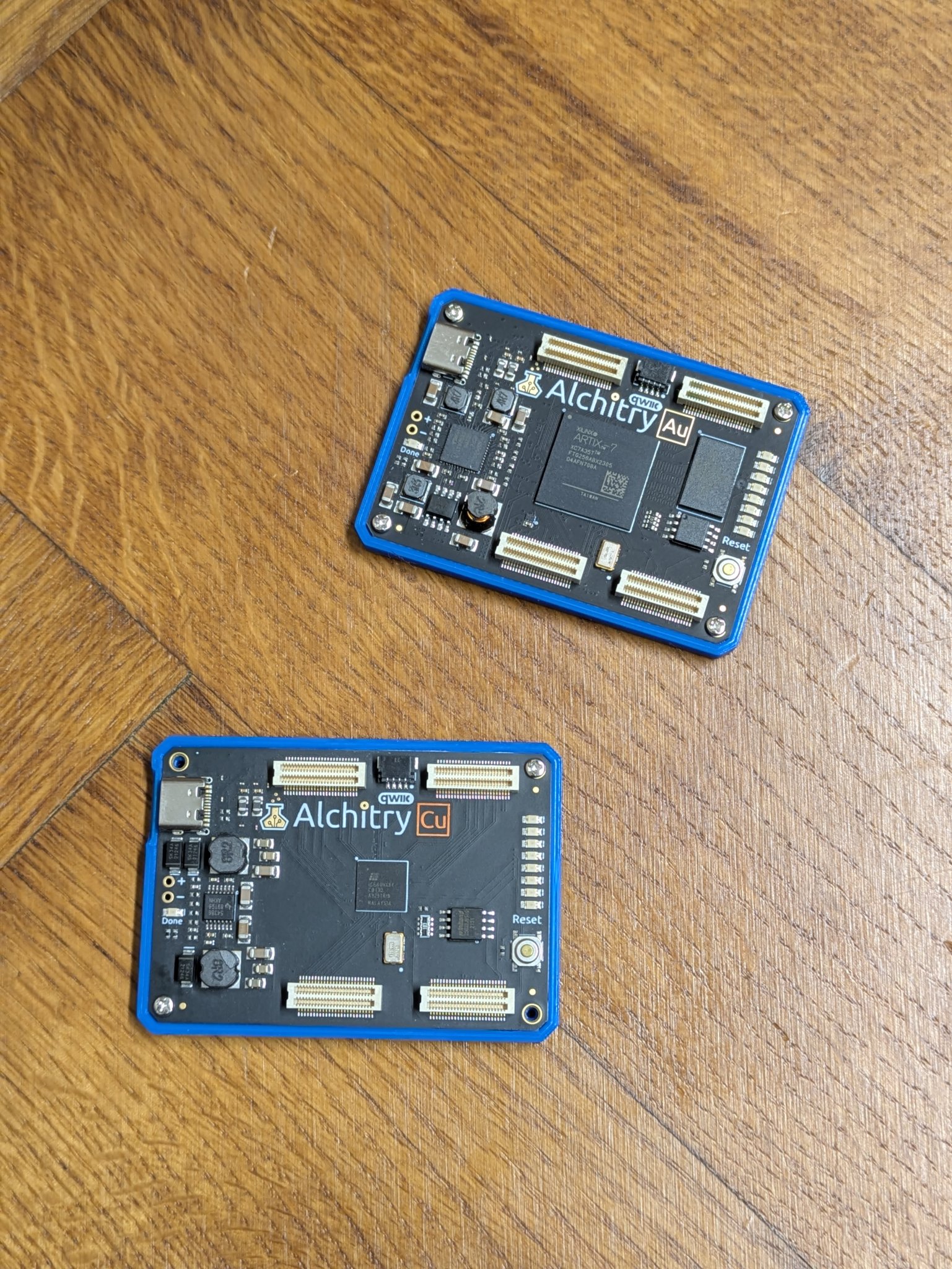 Hộp đựng bo mạch phát triển FPGA Alchitry