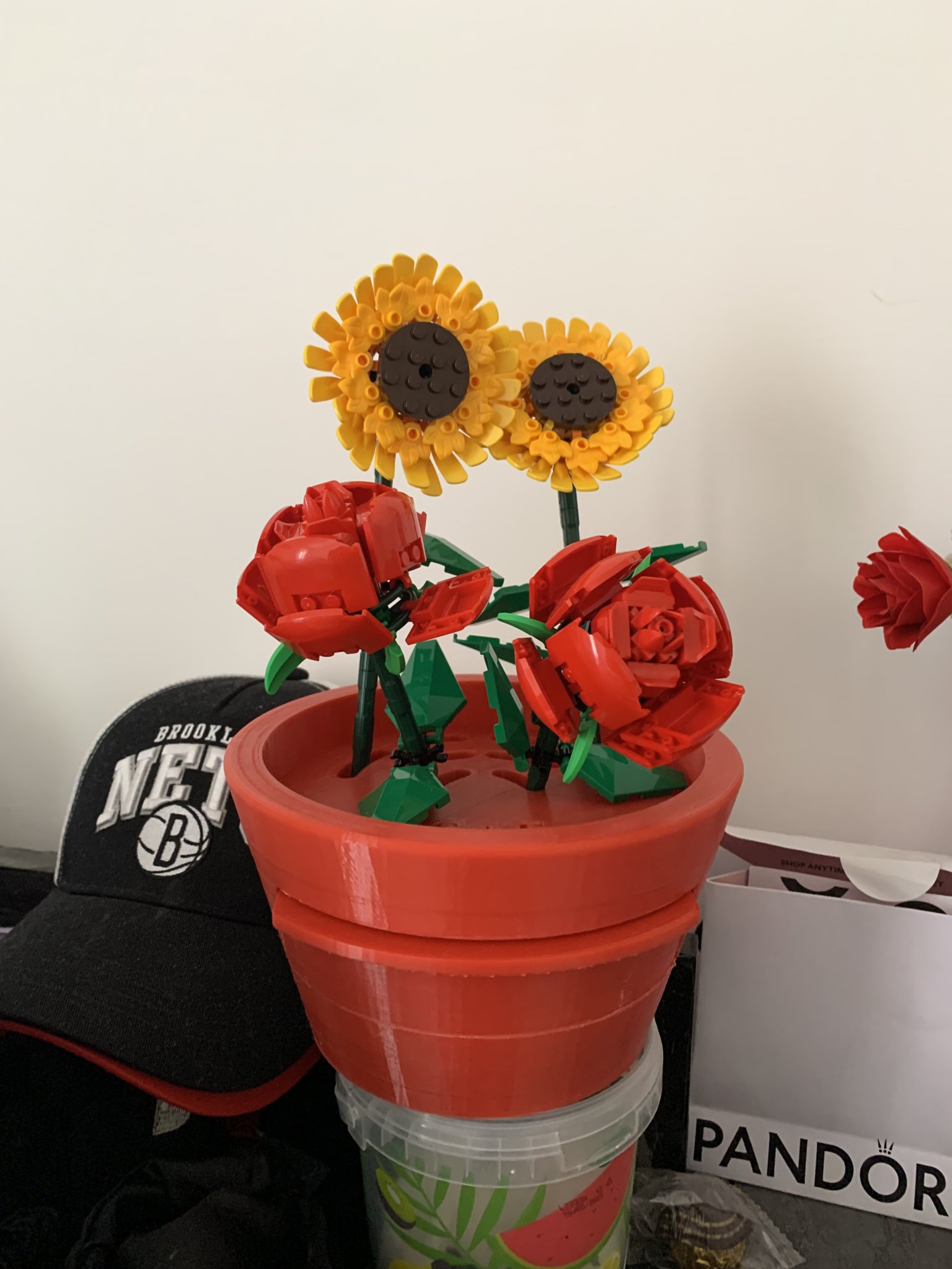 Chậu hoa lego với ngăn kéo trang sức tiện lợi