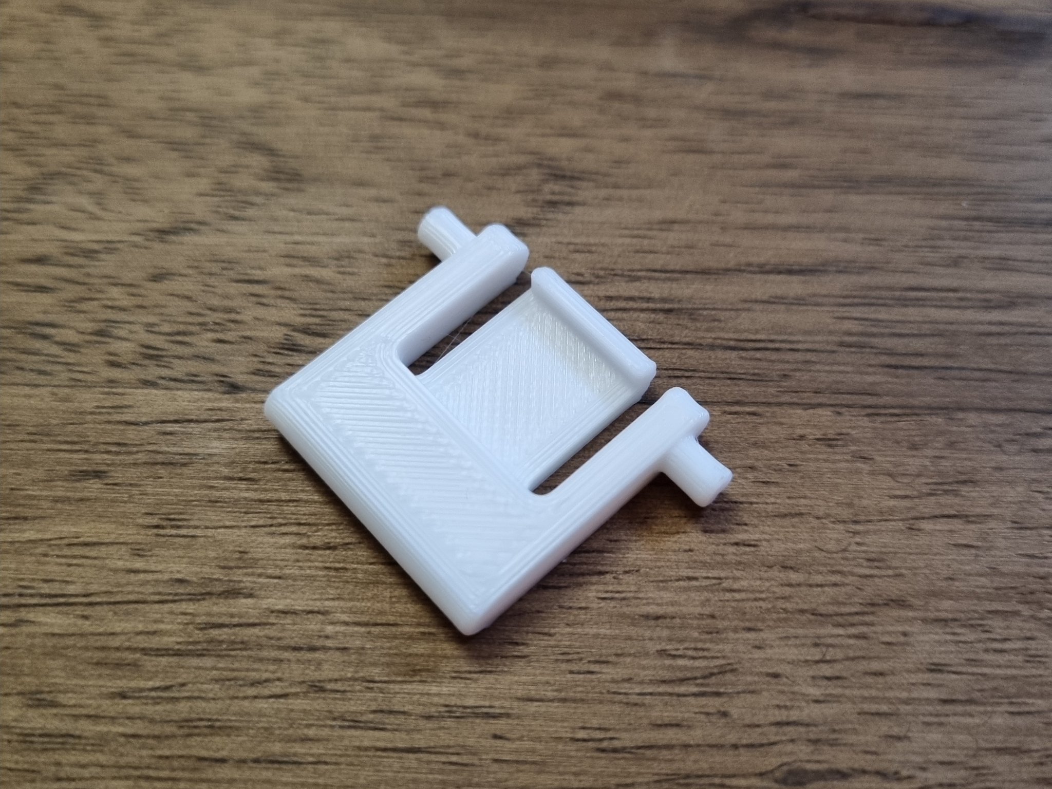 Chân đế RGB Sharkoon Purewriter cho bàn phím