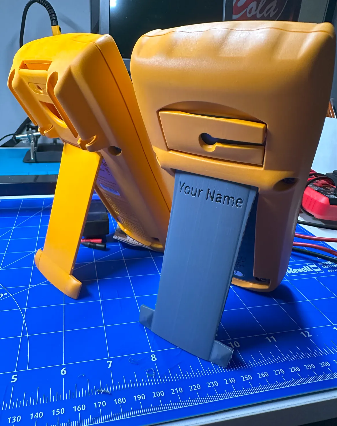 Giá đỡ cải tiến cho đồng hồ đo Fluke 170 và 70 Series