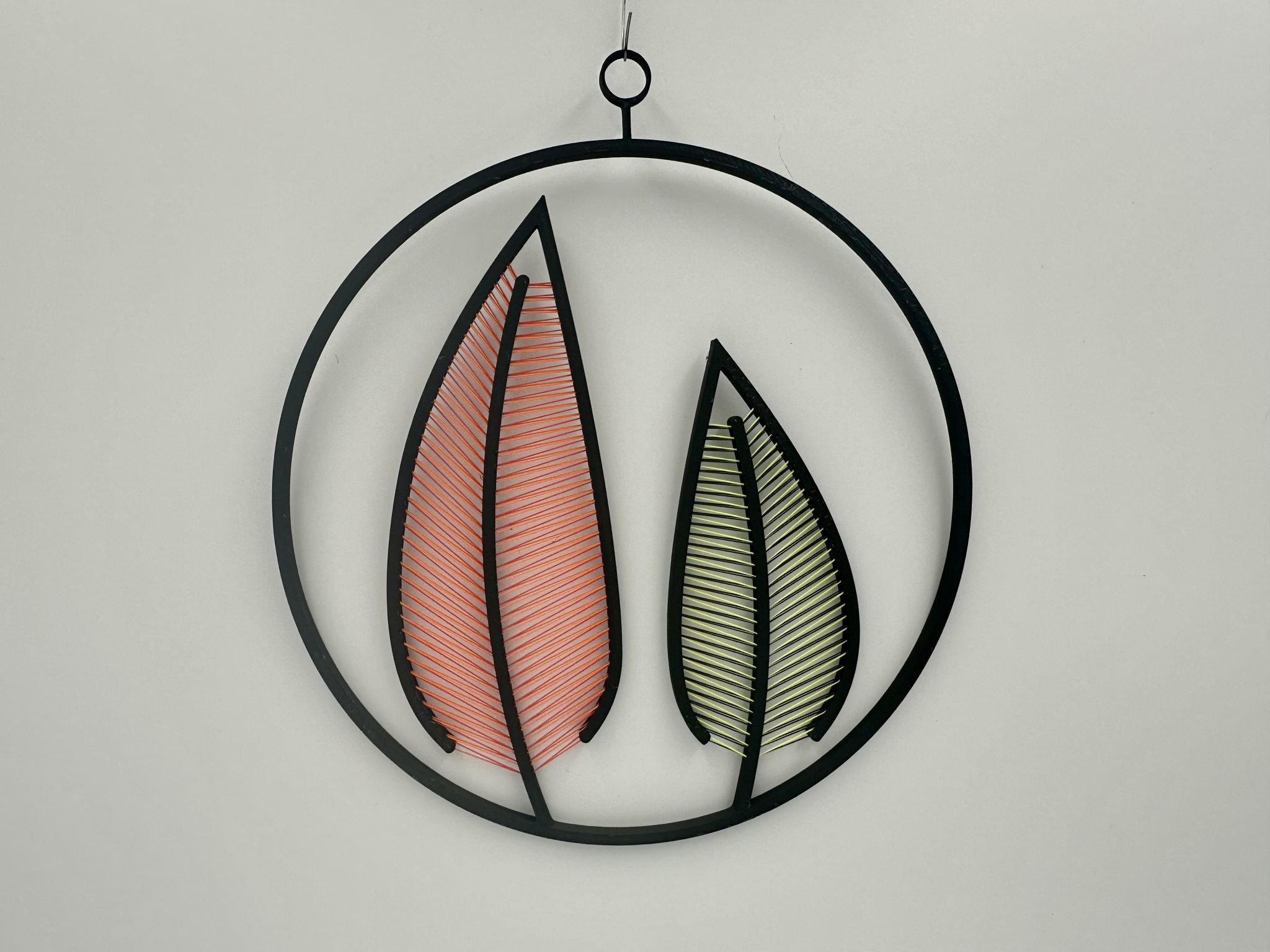 Lông vũ treo tường độc đáo và nghệ thuật