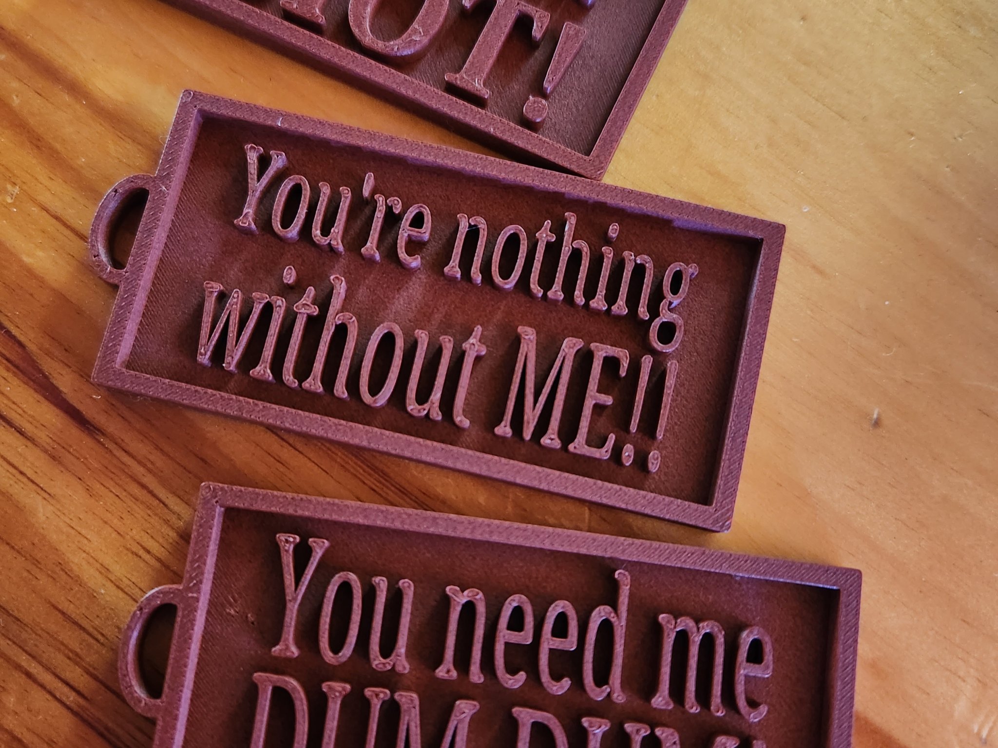 Móc khóa nhắc nhở sự ngớ ngẩn trong cuộc sống