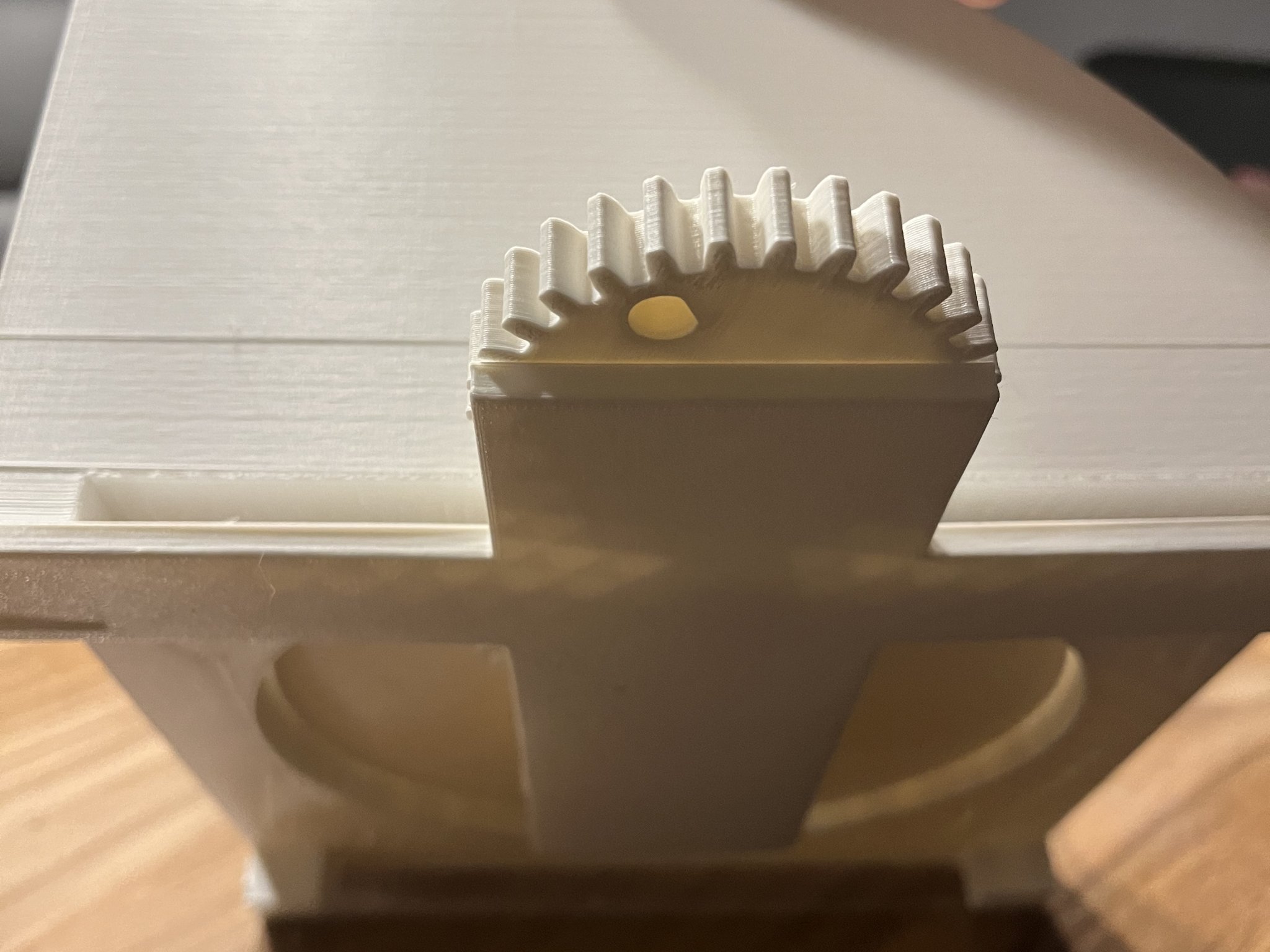 Hệ thống trưng bày sản phẩm với bàn xoay cho airbrush