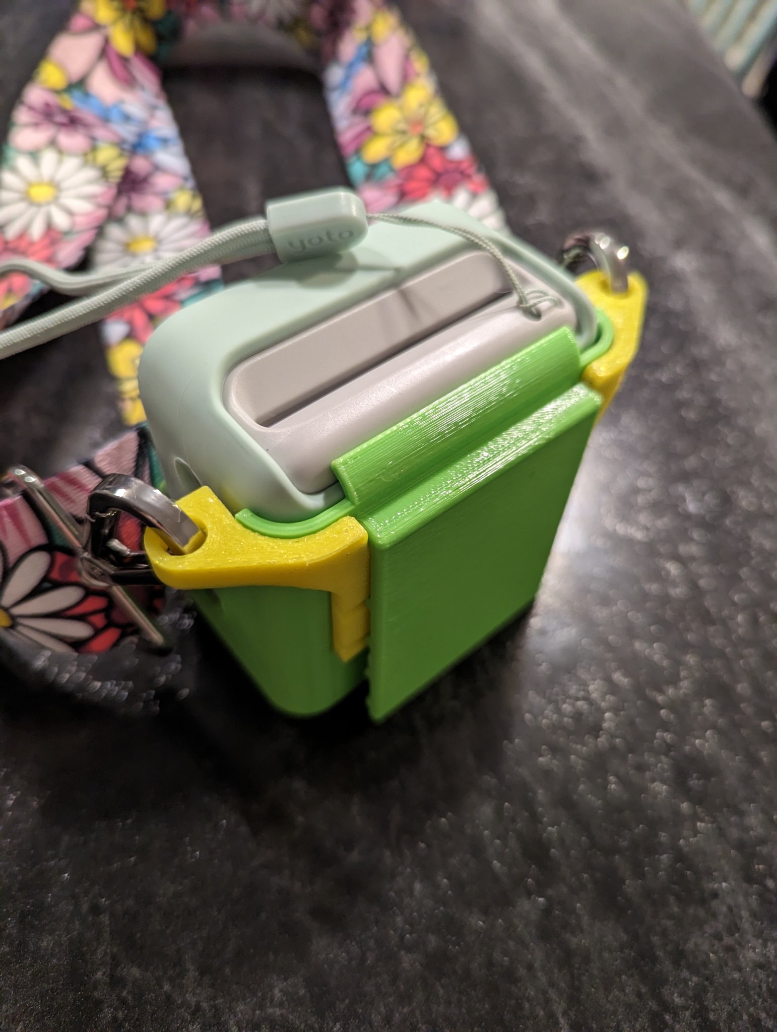 Giá đỡ và bộ chuyển đổi đai cho Yoto Mini