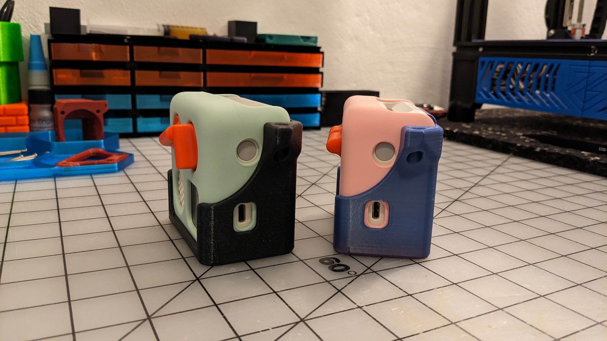 Giá đỡ Yoto cho máy phát nhạc mini với dây đeo