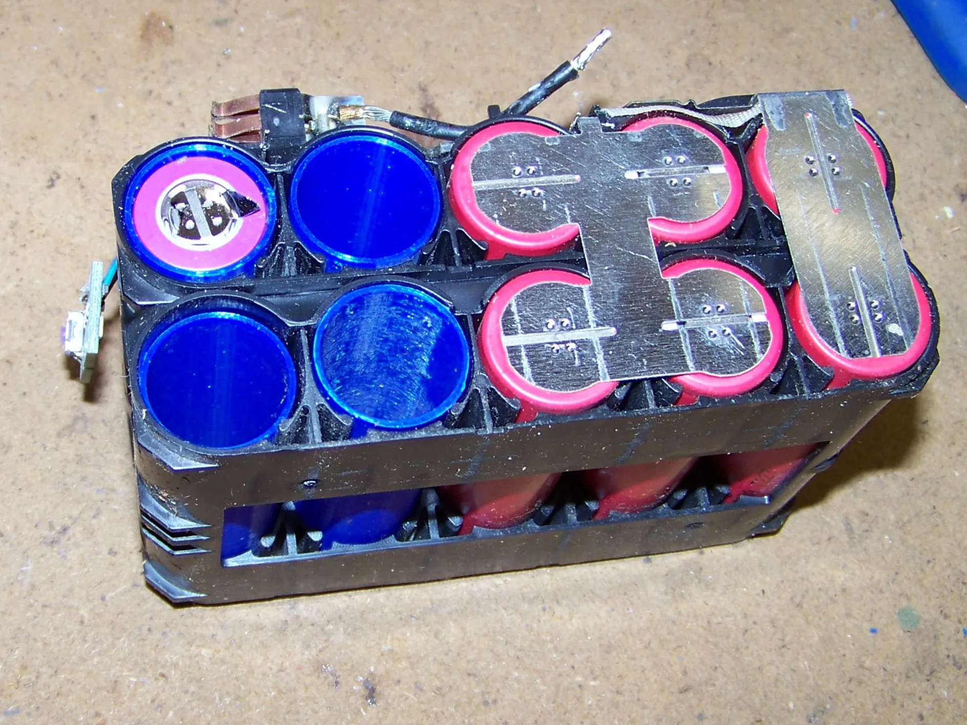 Bộ chuyển đổi 18650 sang kích thước pin lithium 20700