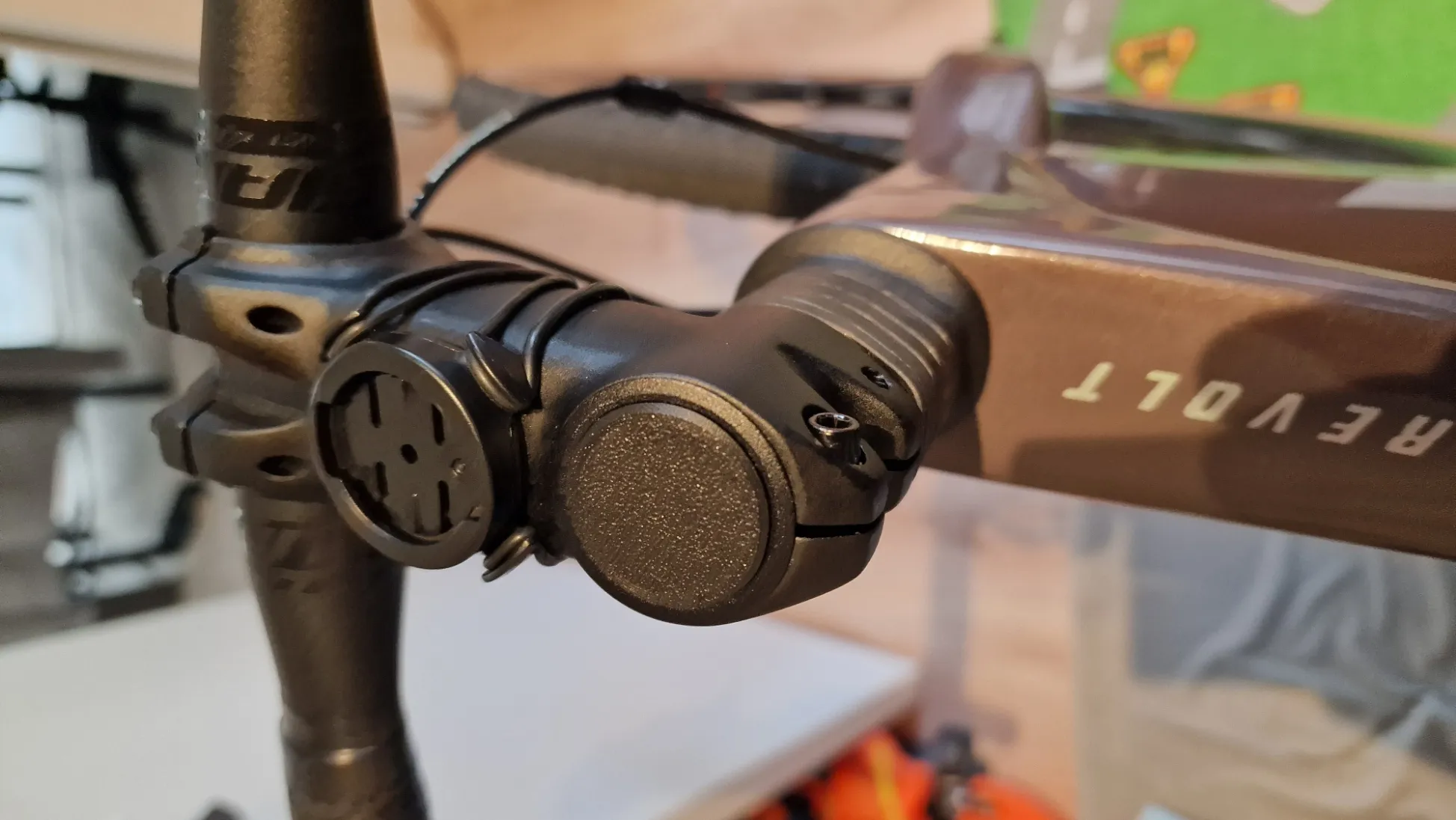 Nắp chụp stem Giant Revolt nâng cao cho xe đạp