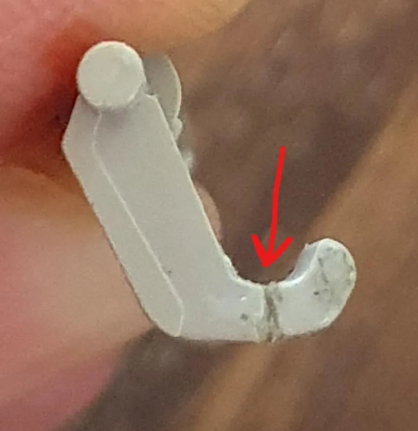 Sửa chữa chốt giữ kính mát cho VW Amarok