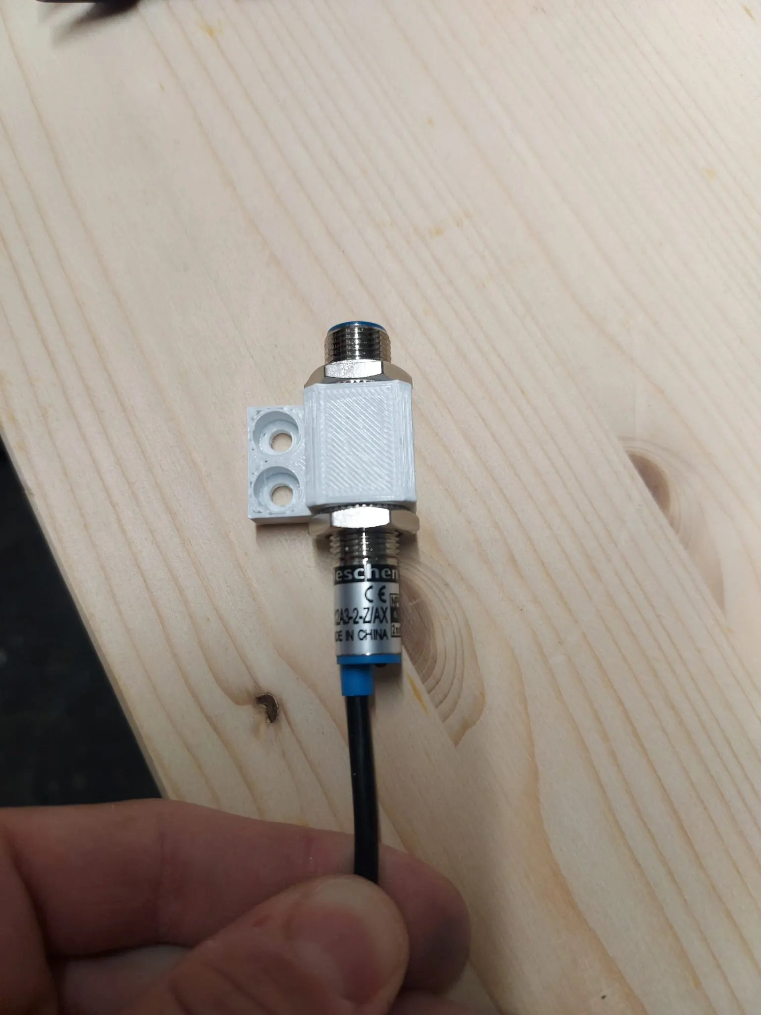 Giá đỡ công tắc giới hạn M12 cho máy CNC