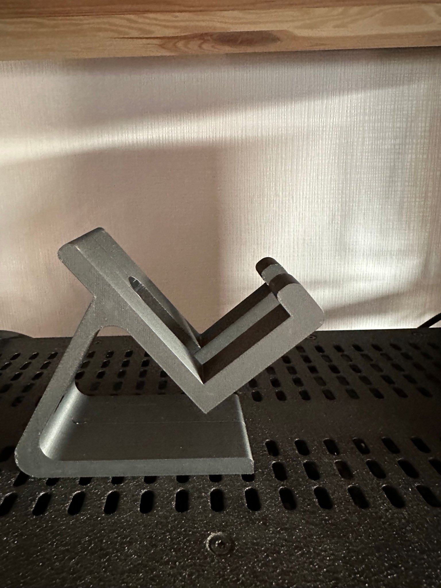 Giá đỡ cho bộ khuếch đại Darkglass