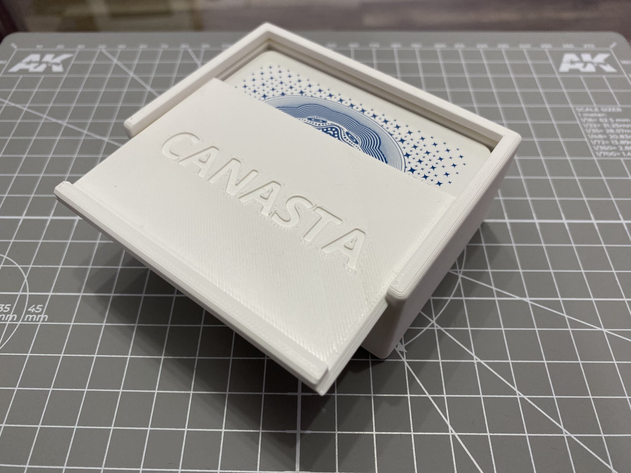 Hộp đựng bài chơi với sức chứa 108 thẻ bài