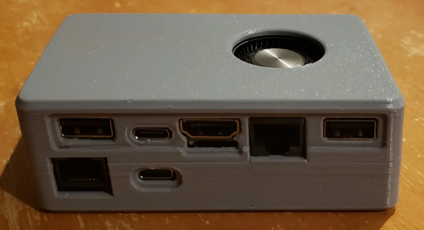 Vỏ Khadas VIM 4 với bo mạch mở rộng M.2