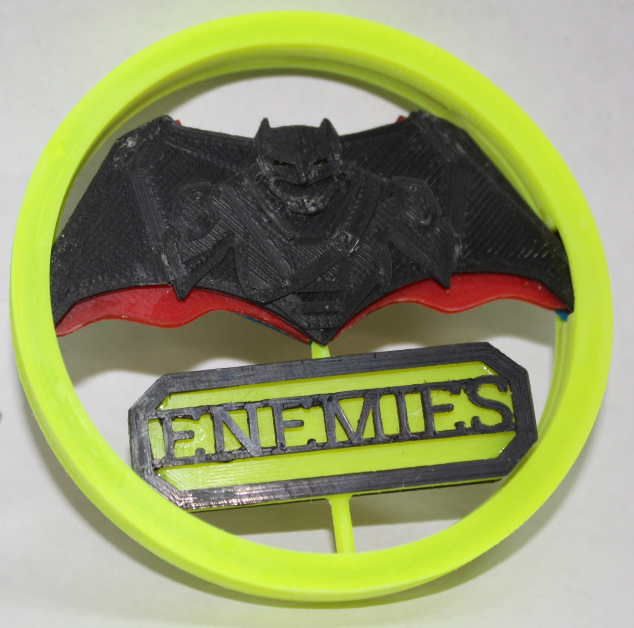 Thí nghiệm tung đồng xu Batman và Superman