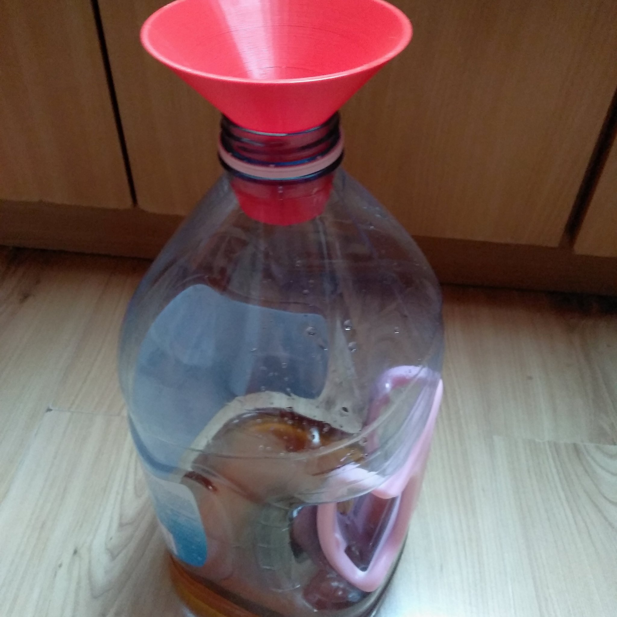 Nálevka với lưới lọc cho chai 5 lít, miệng 40mm