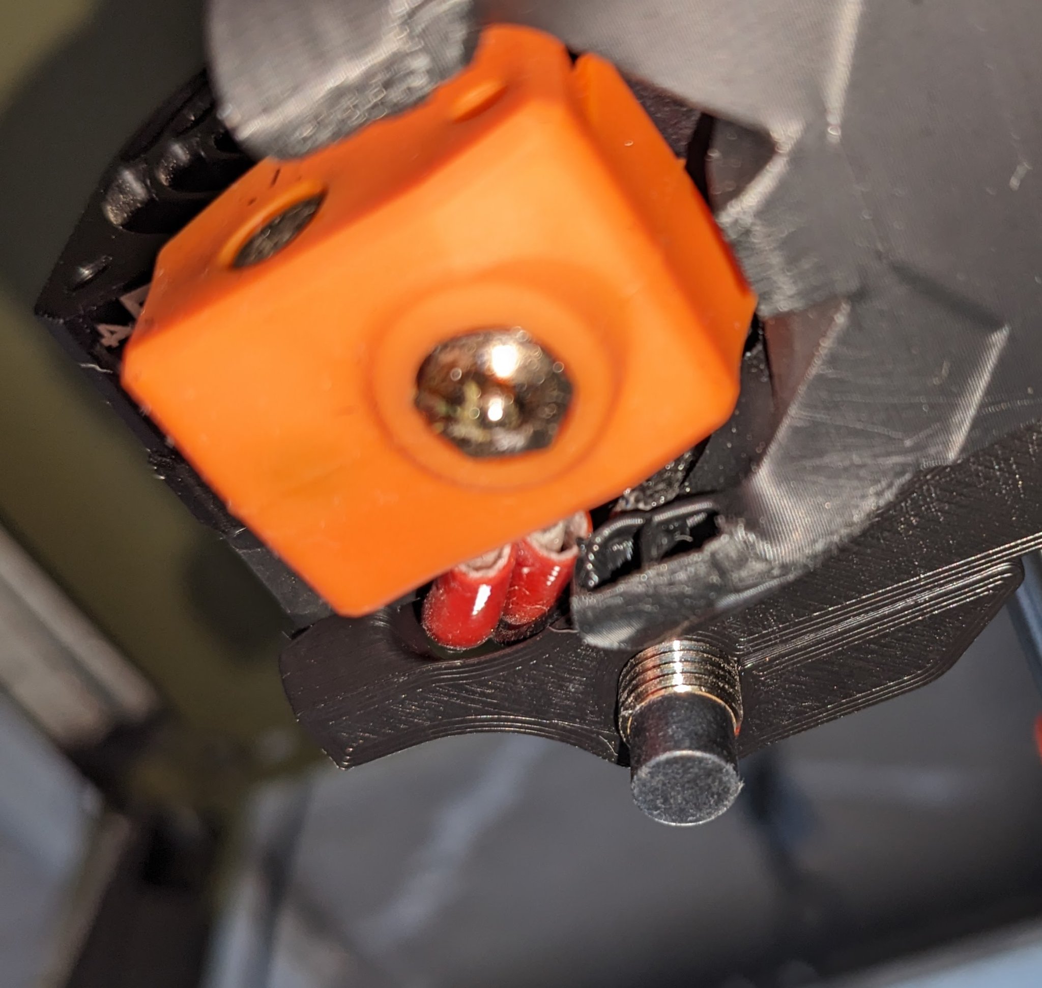 Giá đỡ MINDA tối ưu cho Prusa Mini giúp giảm căng thẳng dây dẫn