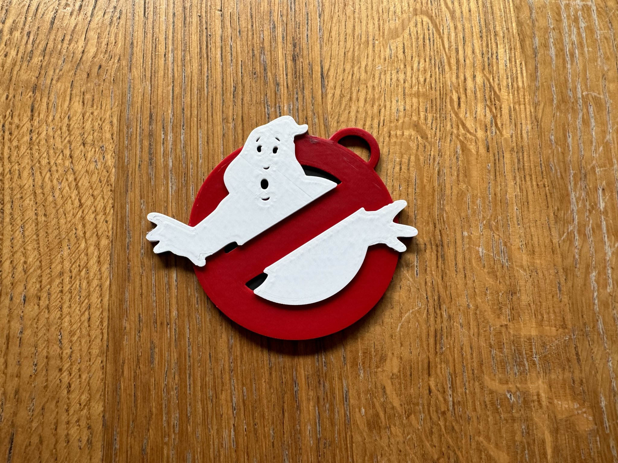 Móc khóa biểu tượng Ghostbusters nhiều màu sắc
